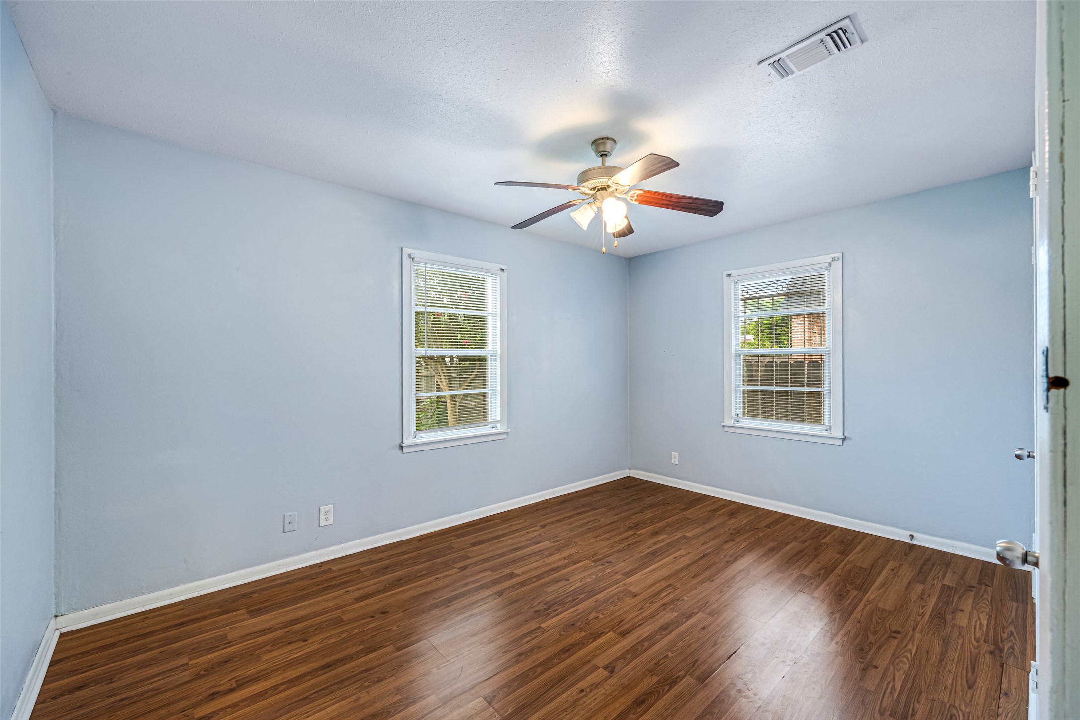 4019 Billingsley Street Property Photo 10