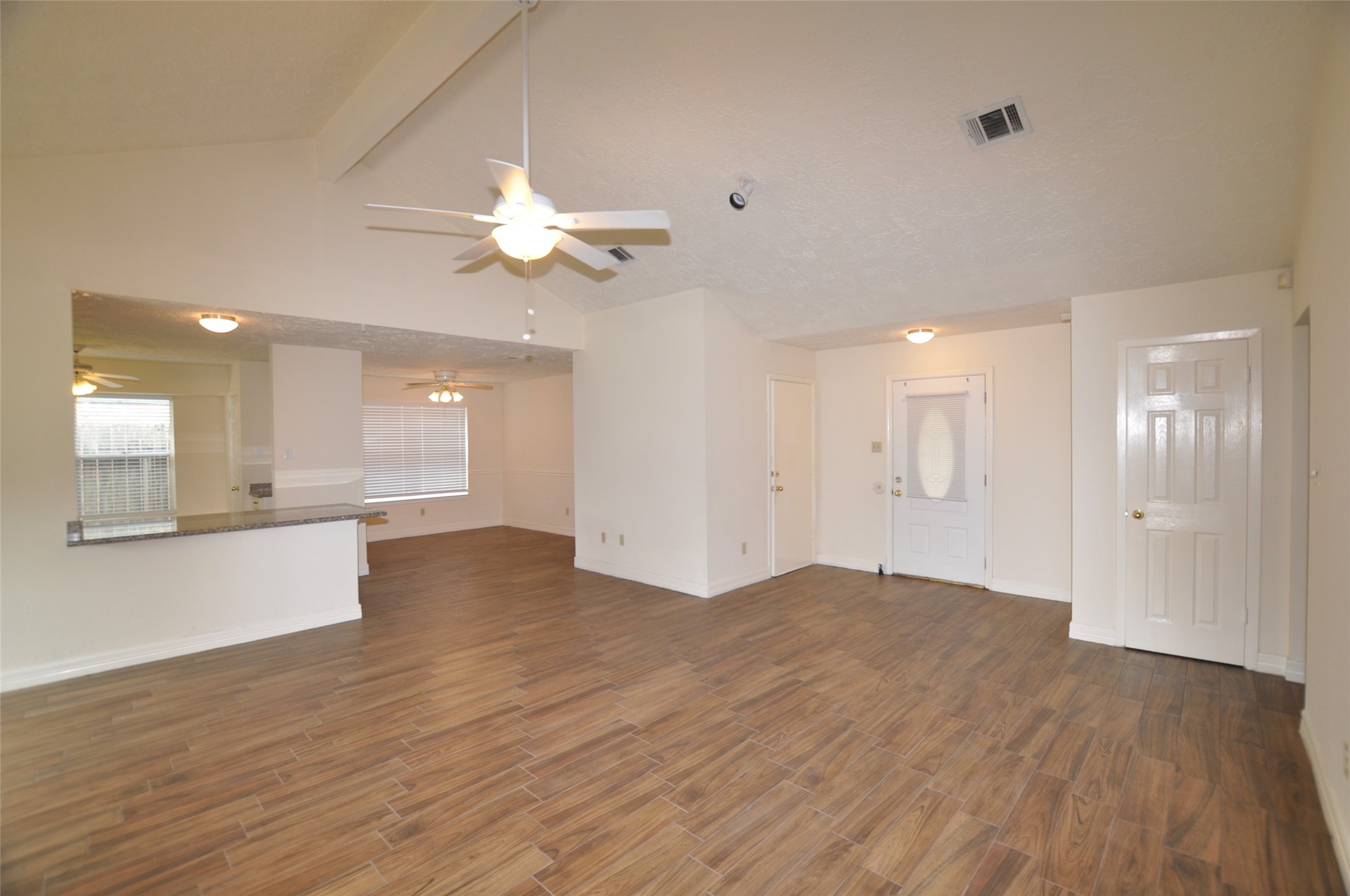 2706 Sunbird Drive Property Photo 9