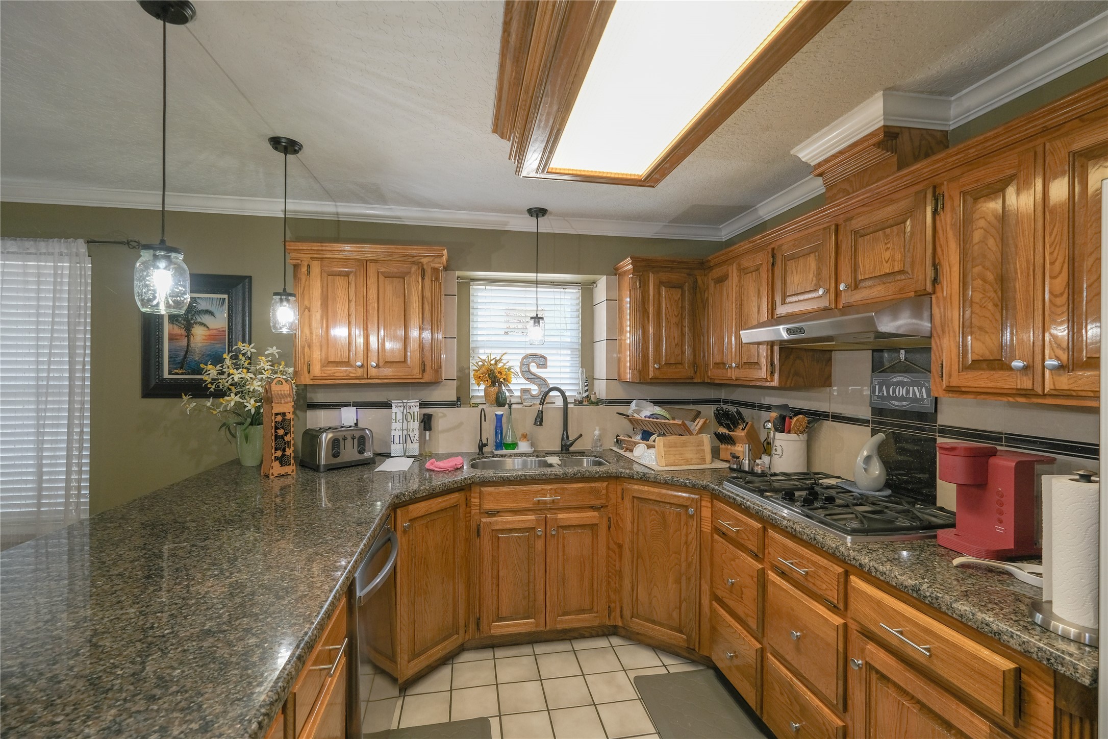 324 Juniper Street Property Photo 4