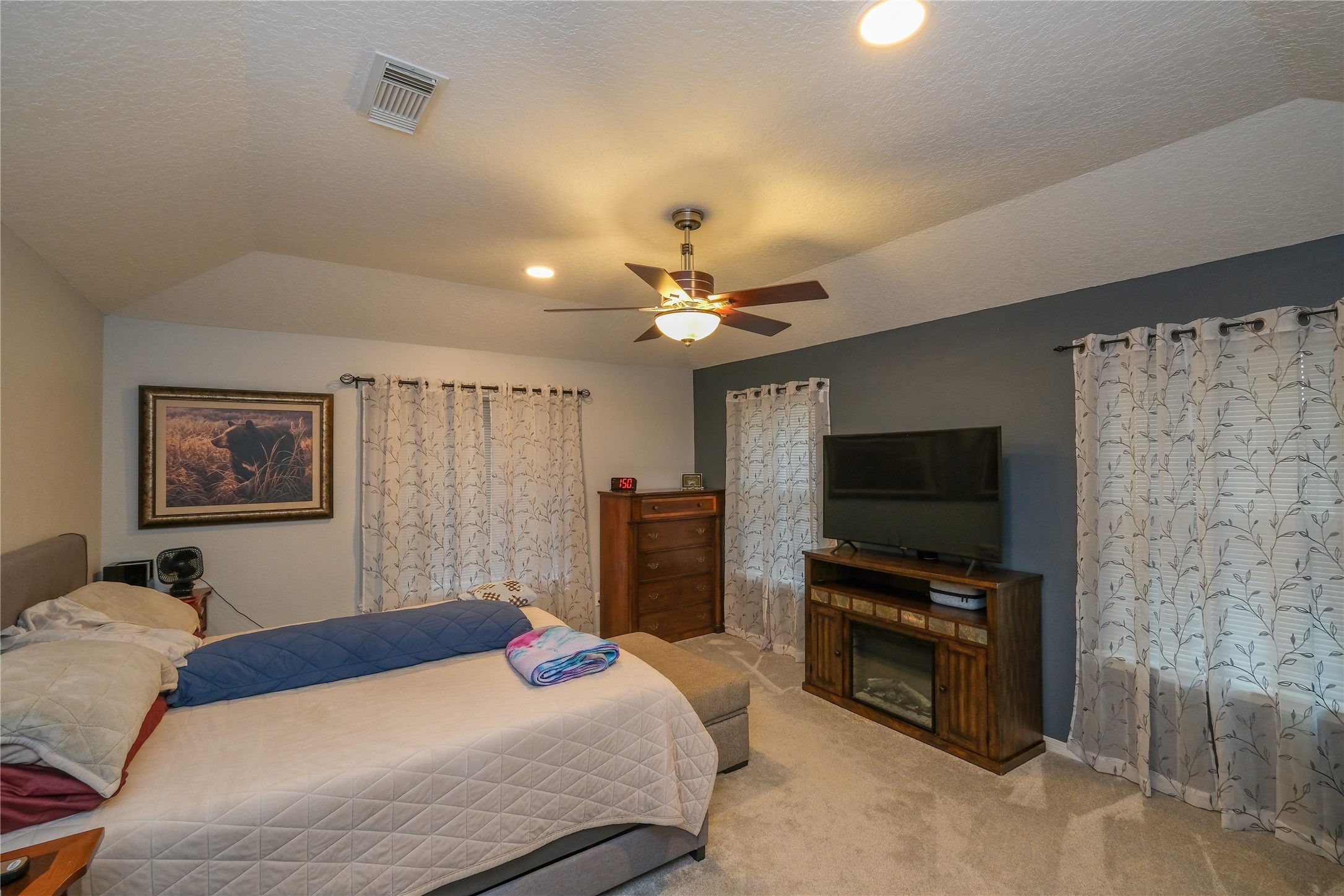 324 Juniper Street Property Photo 22