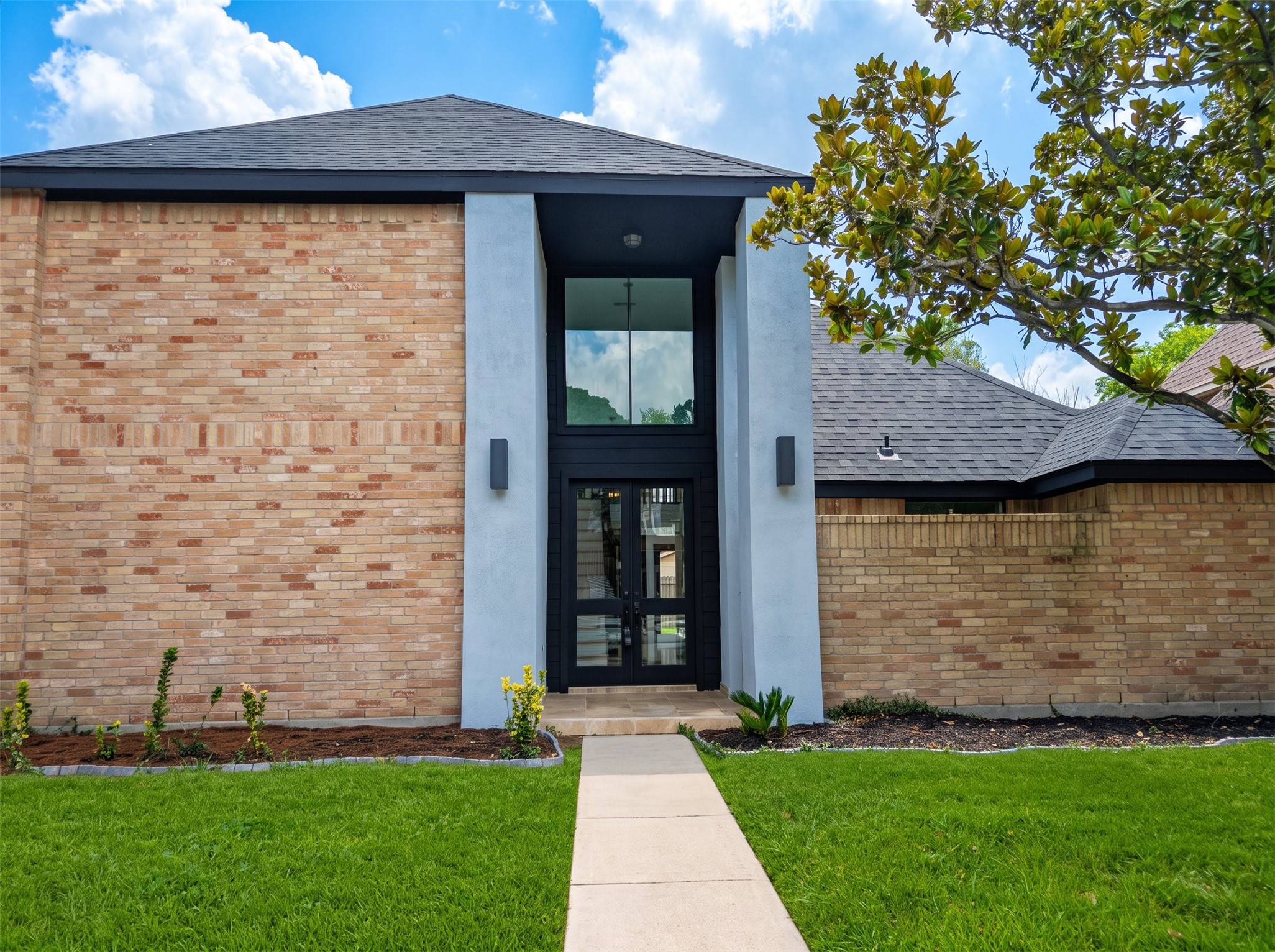 2815 Stoney Wood Drive