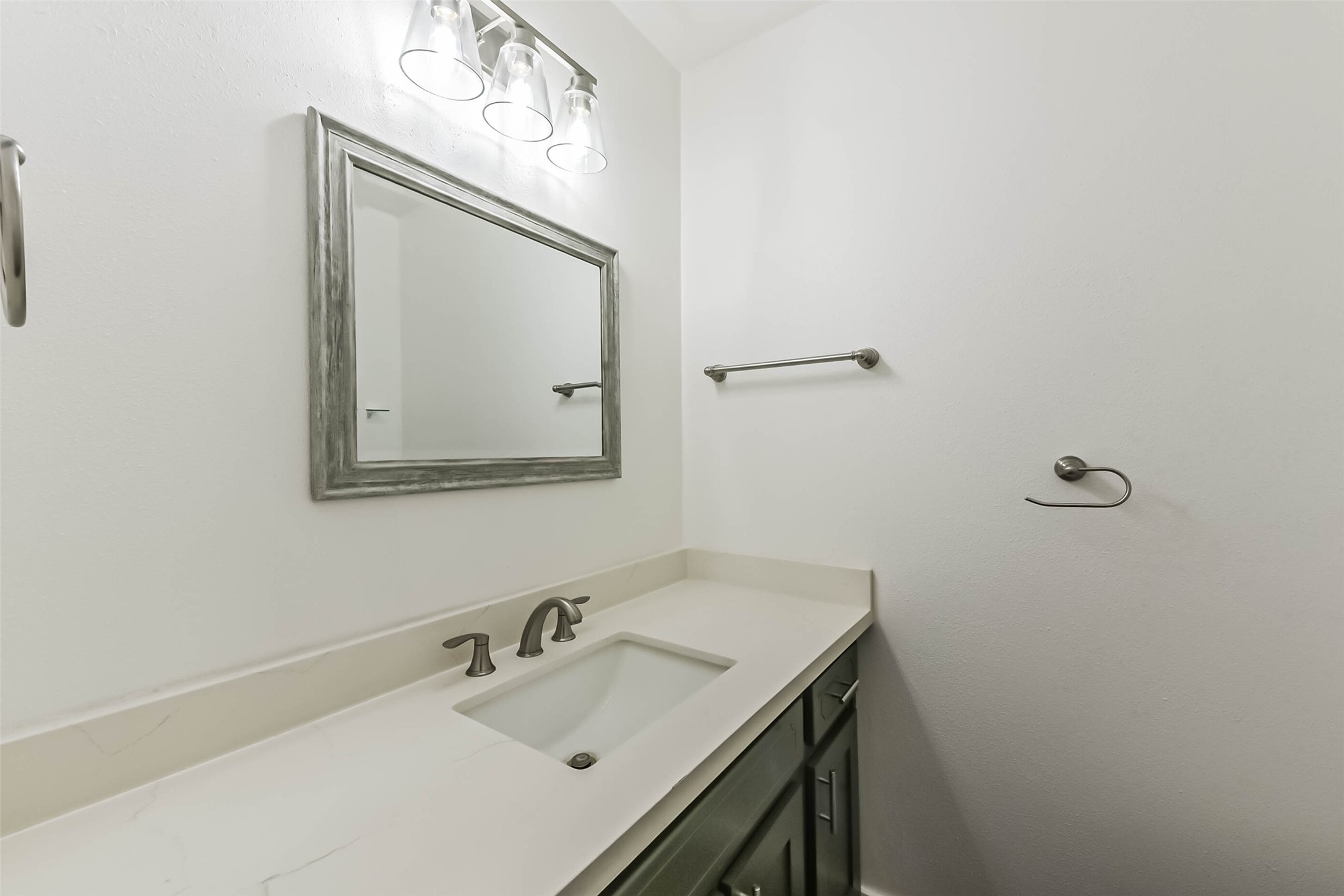 2502 Jamestown Mall 54 Property Photo 17