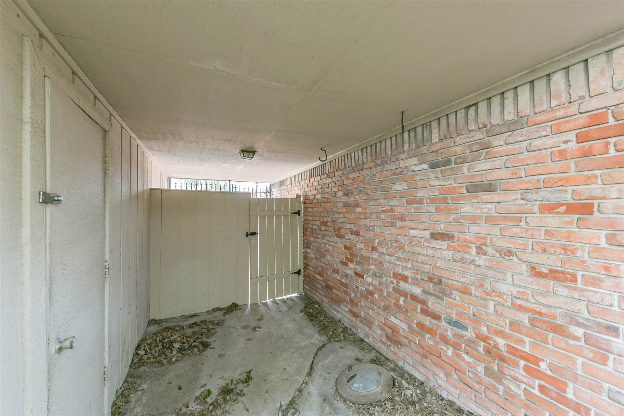 2502 Jamestown Mall 54 Property Photo 29
