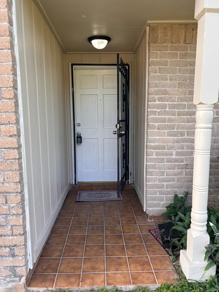 6514 Summer Ridge Drive Property Photo 2