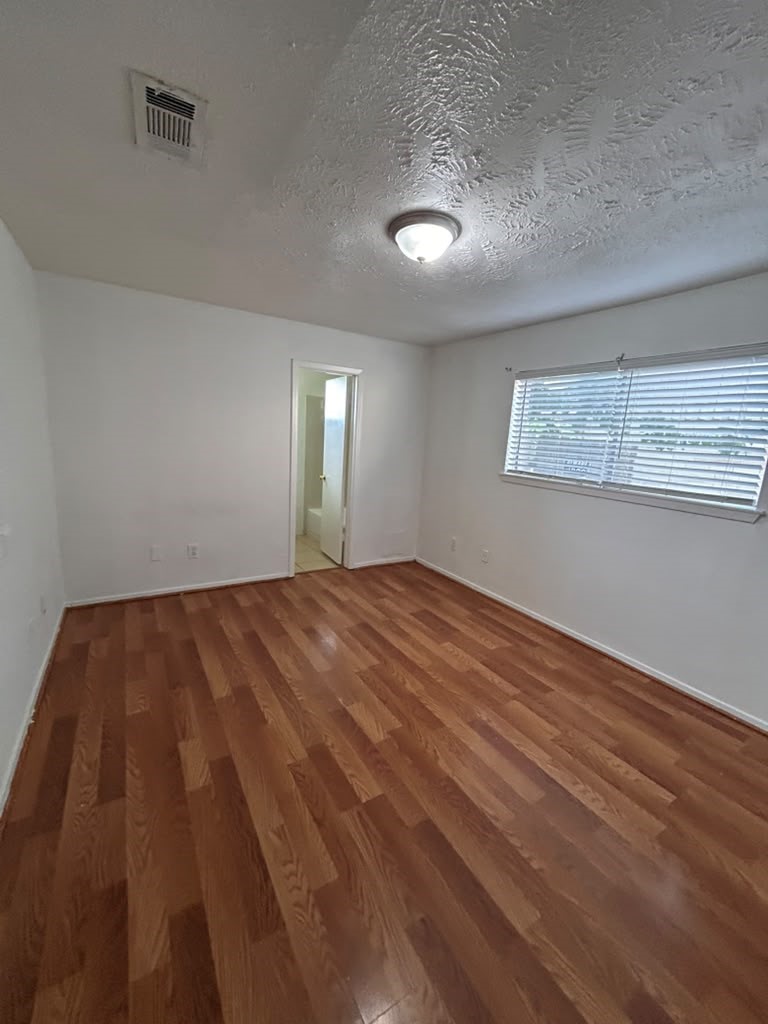 6514 Summer Ridge Drive Property Photo 5