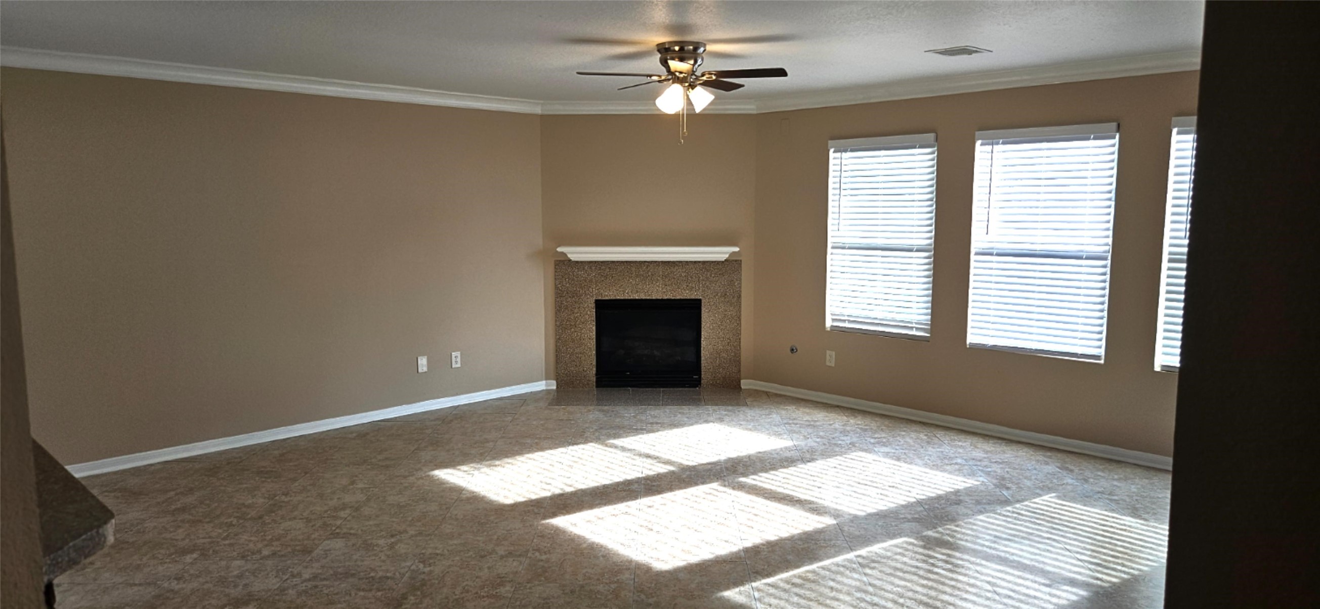 3103 Barkers Crossing Avenue Property Photo 5