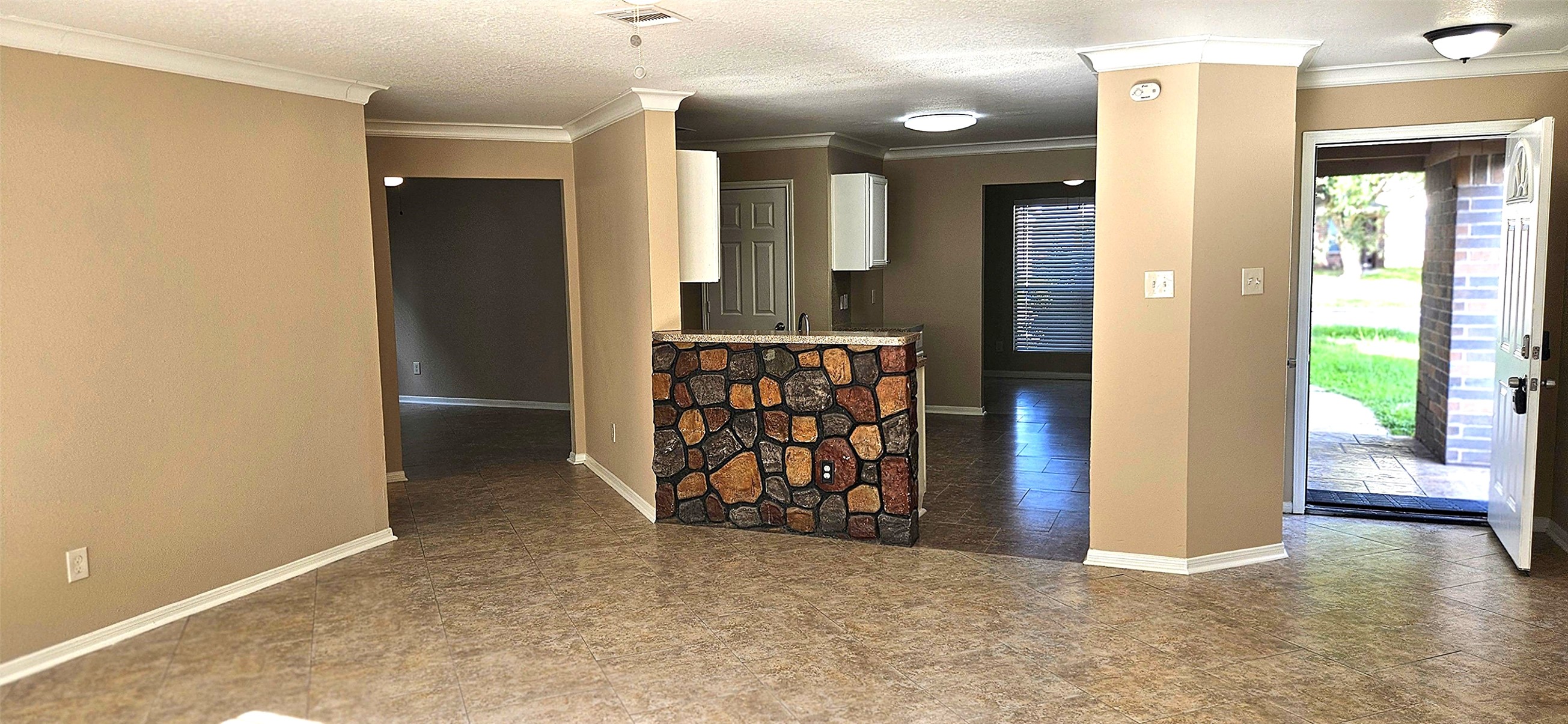 3103 Barkers Crossing Avenue Property Photo 9