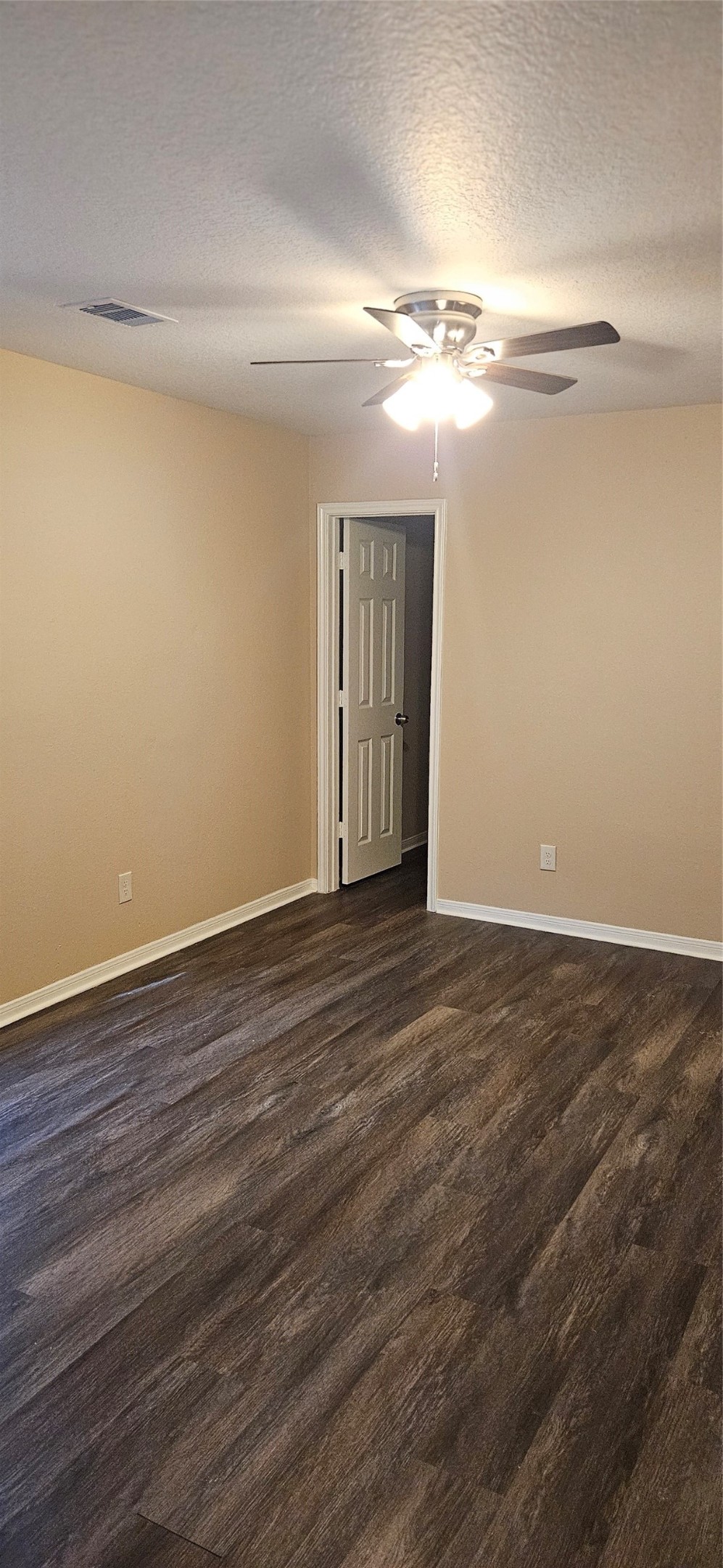 3103 Barkers Crossing Avenue Property Photo 26