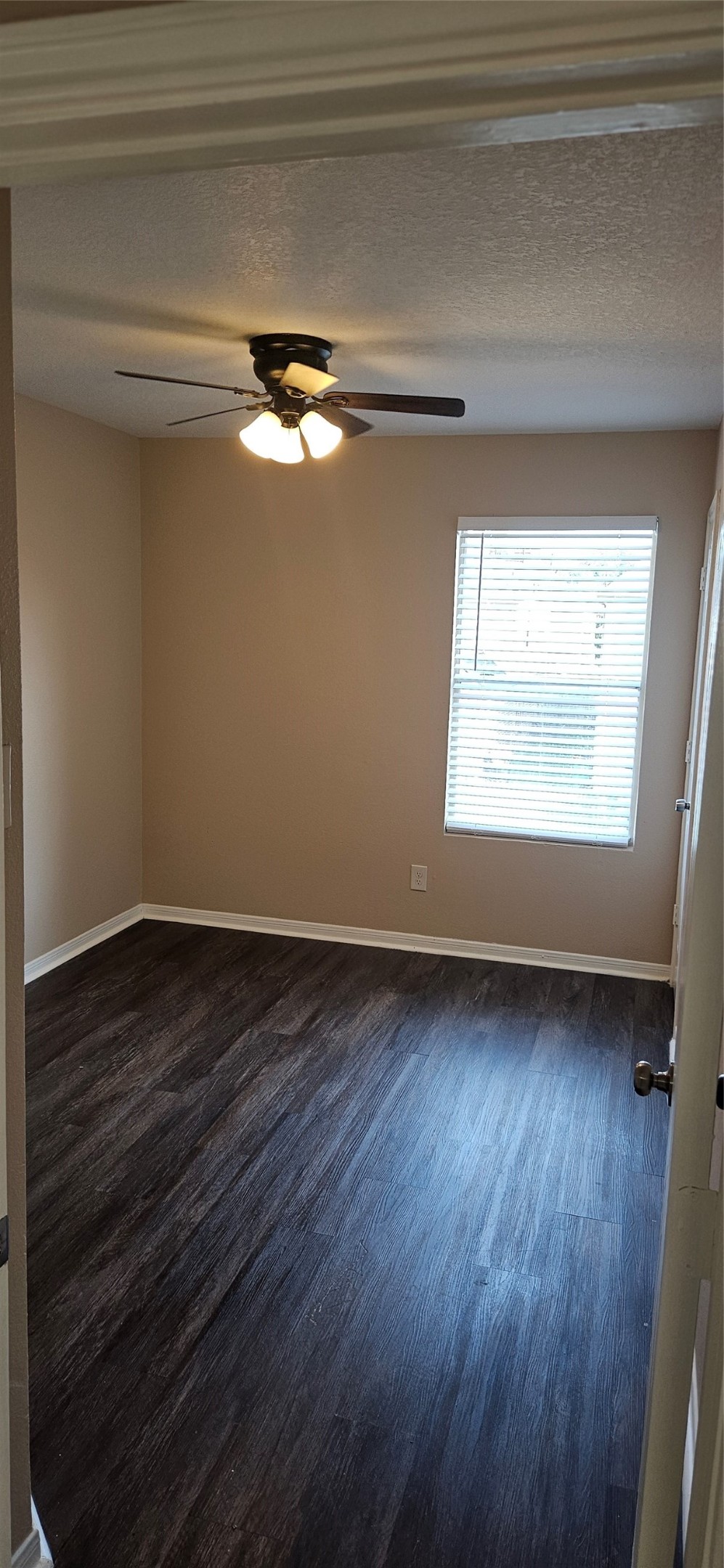 3103 Barkers Crossing Avenue Property Photo 27