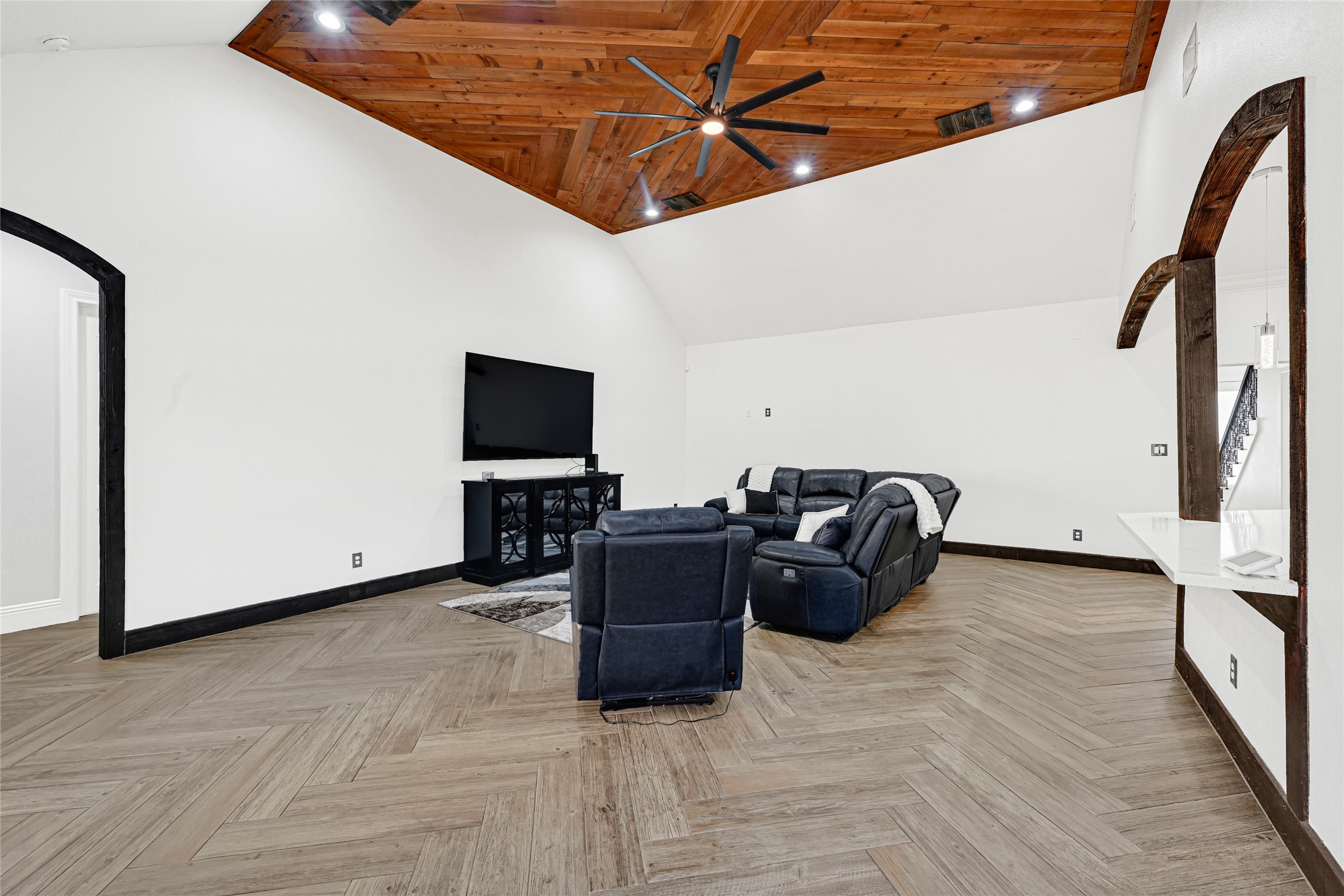 23892 Carpenter Bee Property Photo 5