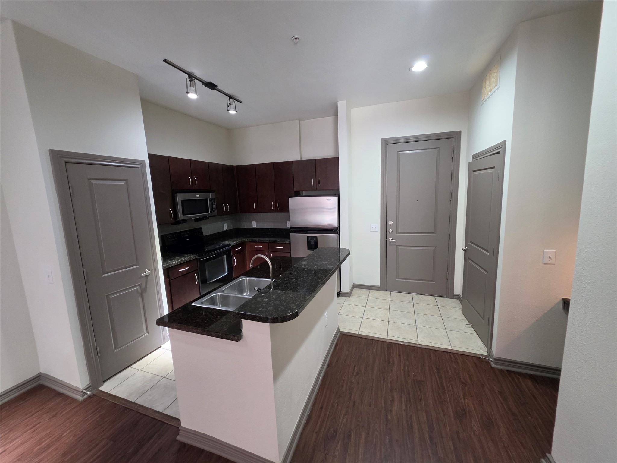 3616 Richmond 2112 Property Photo 1
