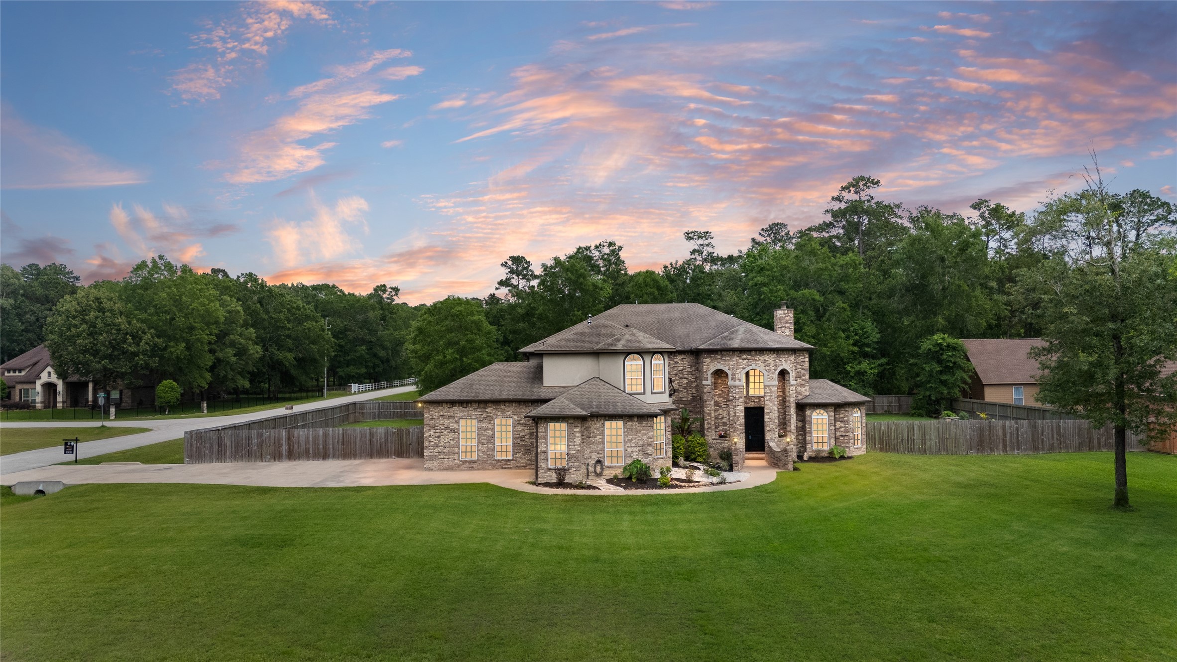 1202 Rocky Falls Lane Property Photo 15