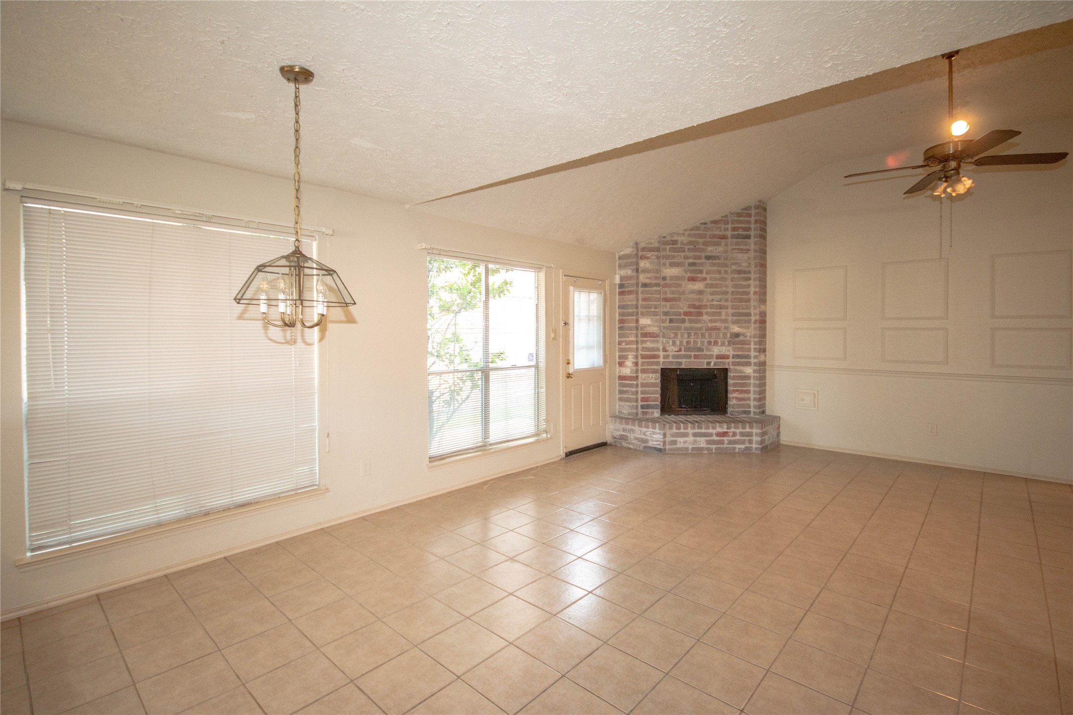 2006 Sandy Knoll Drive Property Photo 8