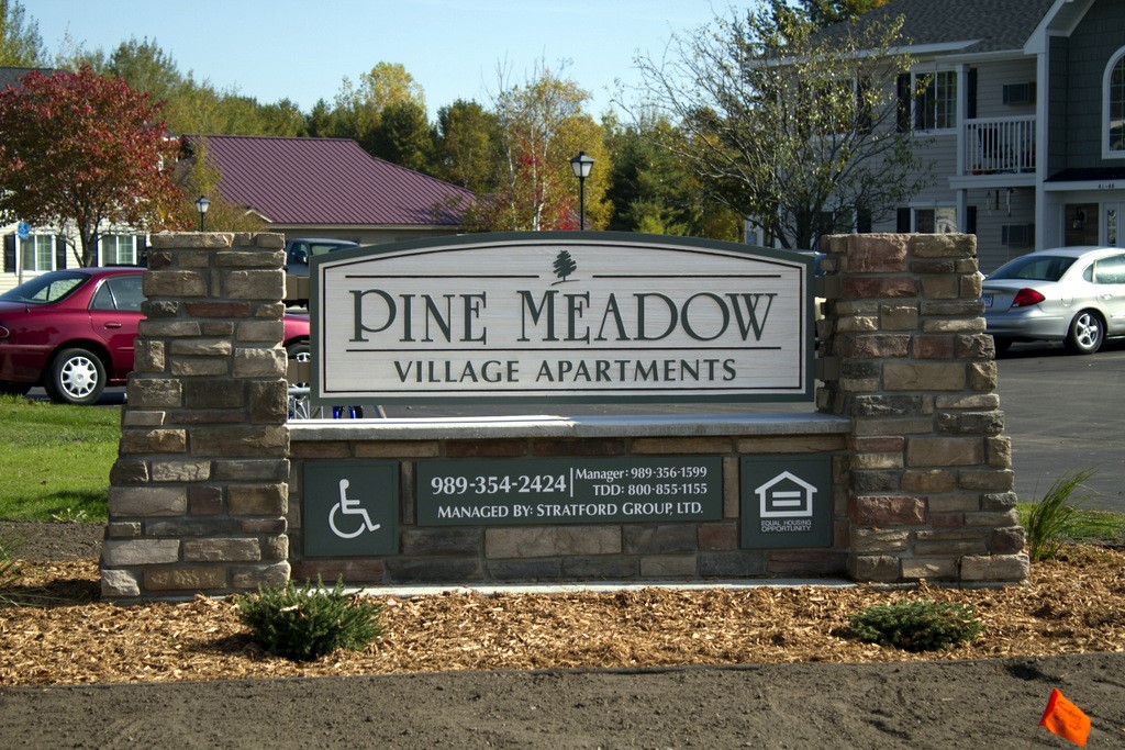 481 Pine Meadow Ln Property Photo 3