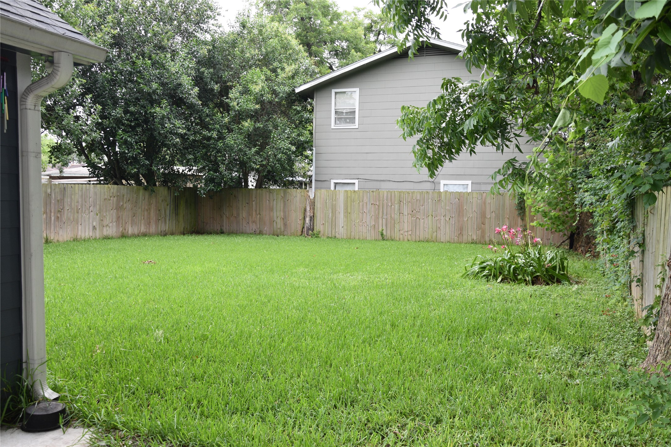 4006 Caplin Street Property Photo 16