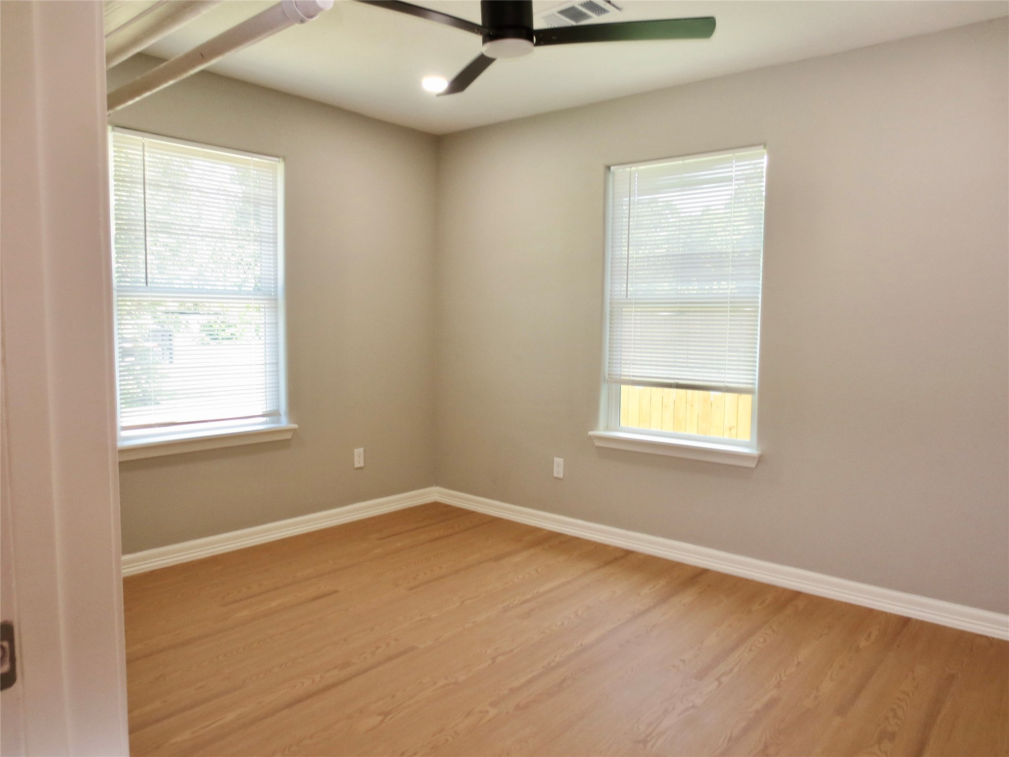 2722 Parker Road B Property Photo 9