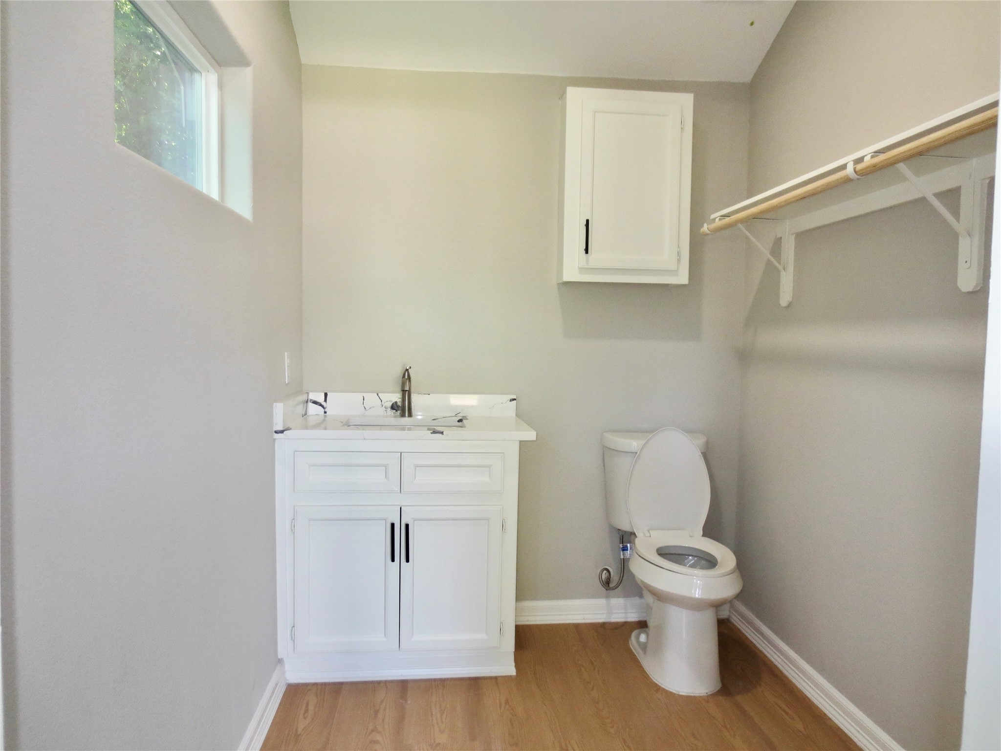 2722 Parker Road B Property Photo 11