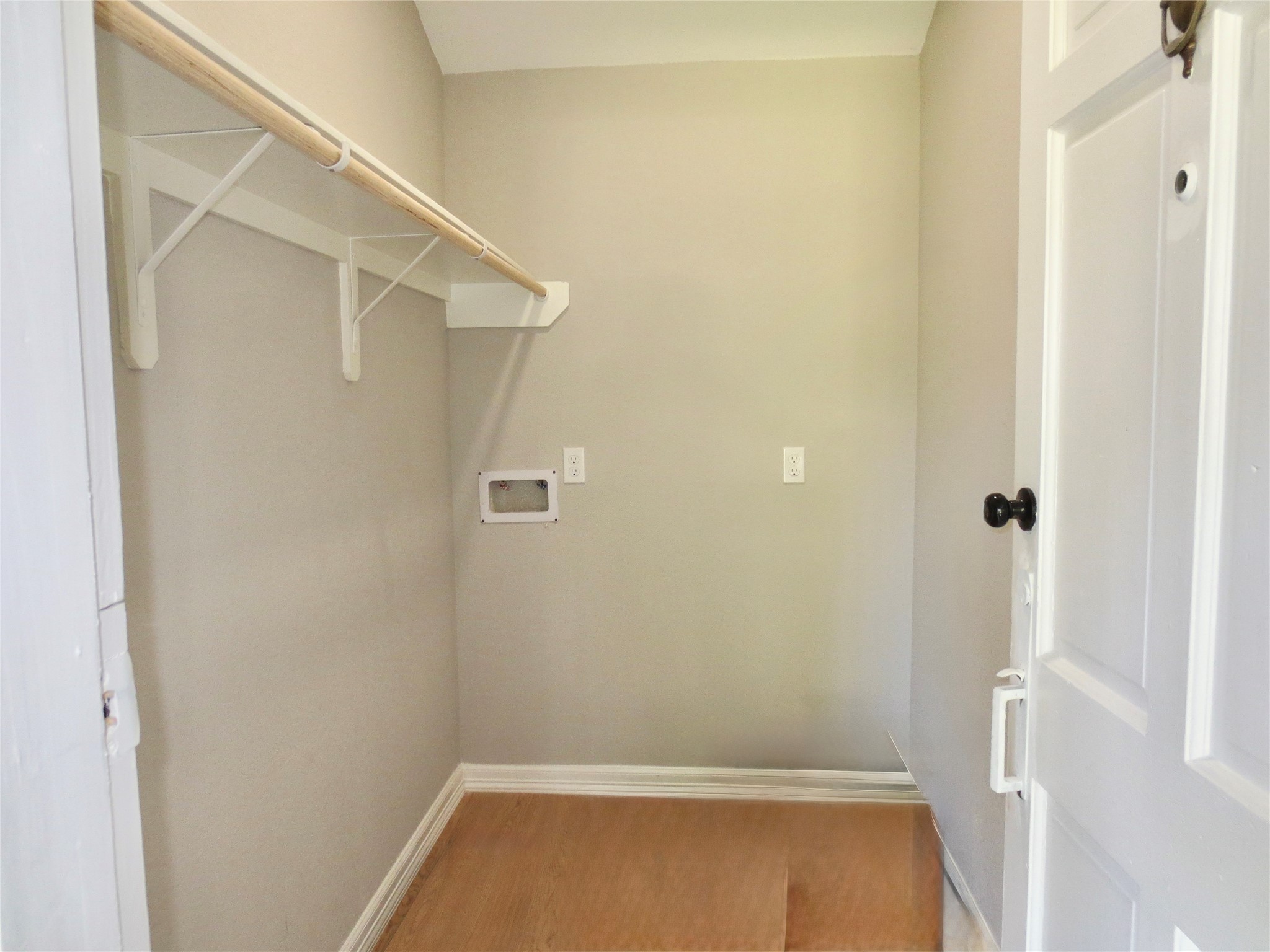 2722 Parker Road B Property Photo 12