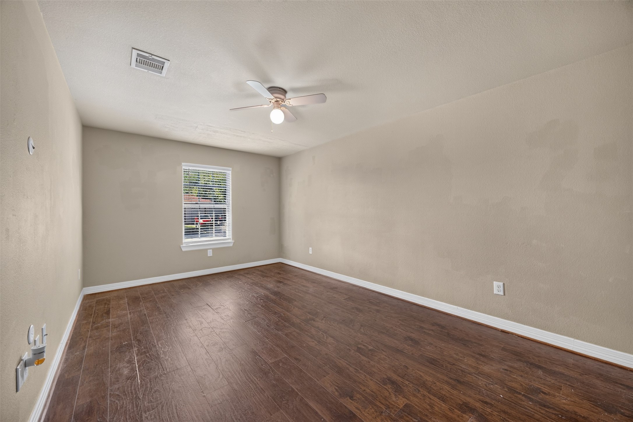 2820 28th Avenue N Property Photo 12