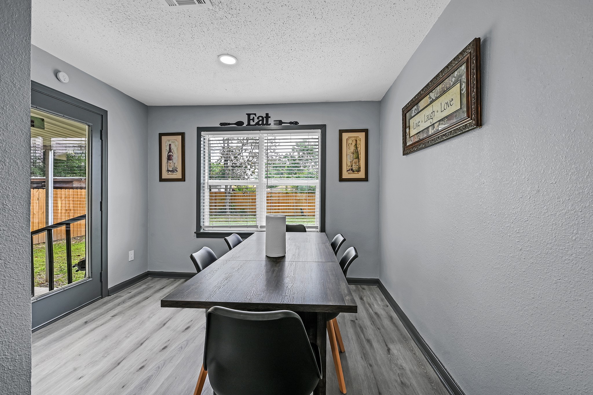 4406 Edison Street Property Photo 10