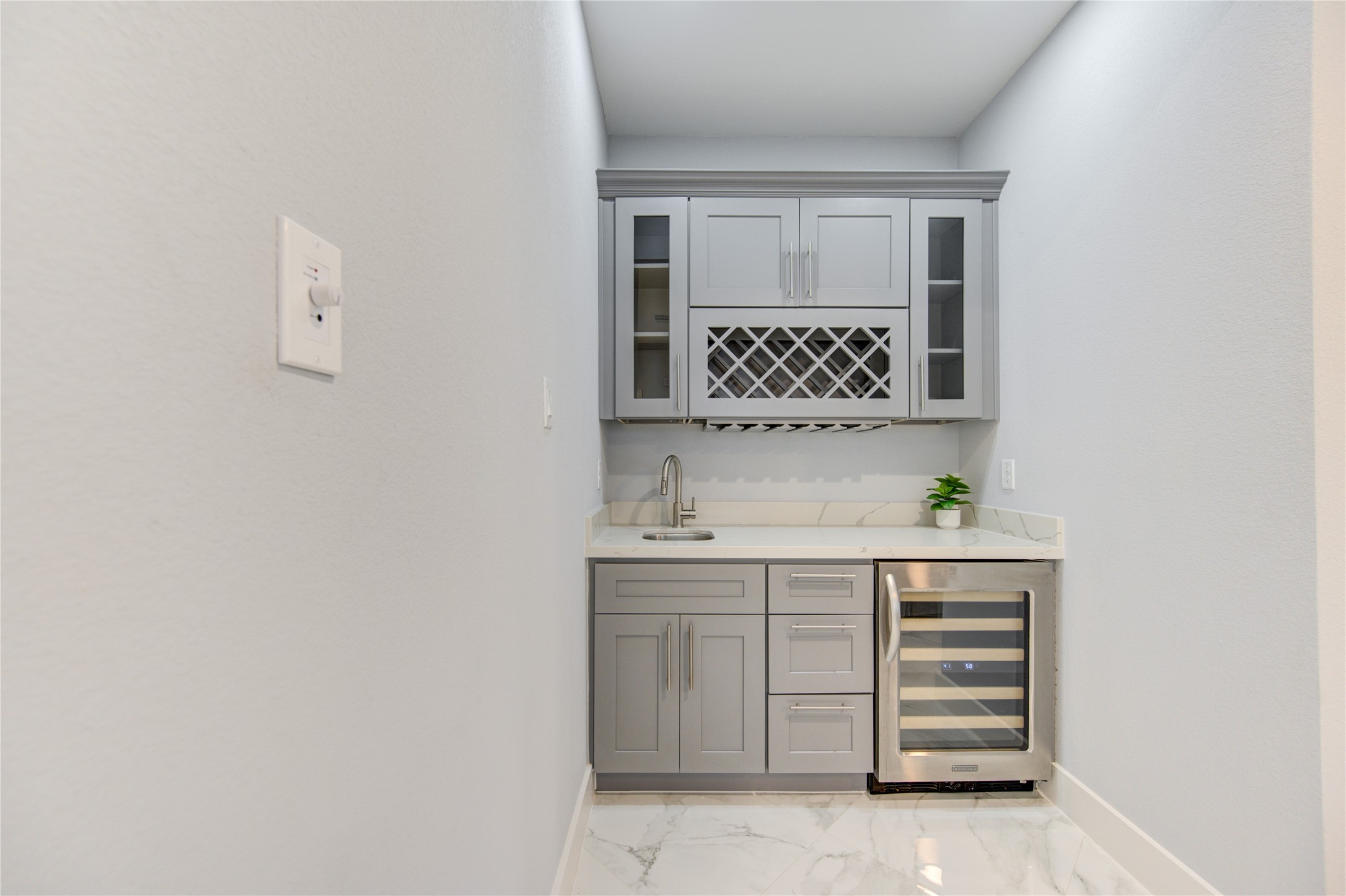 10021 Alfred Lane B Property Photo 18