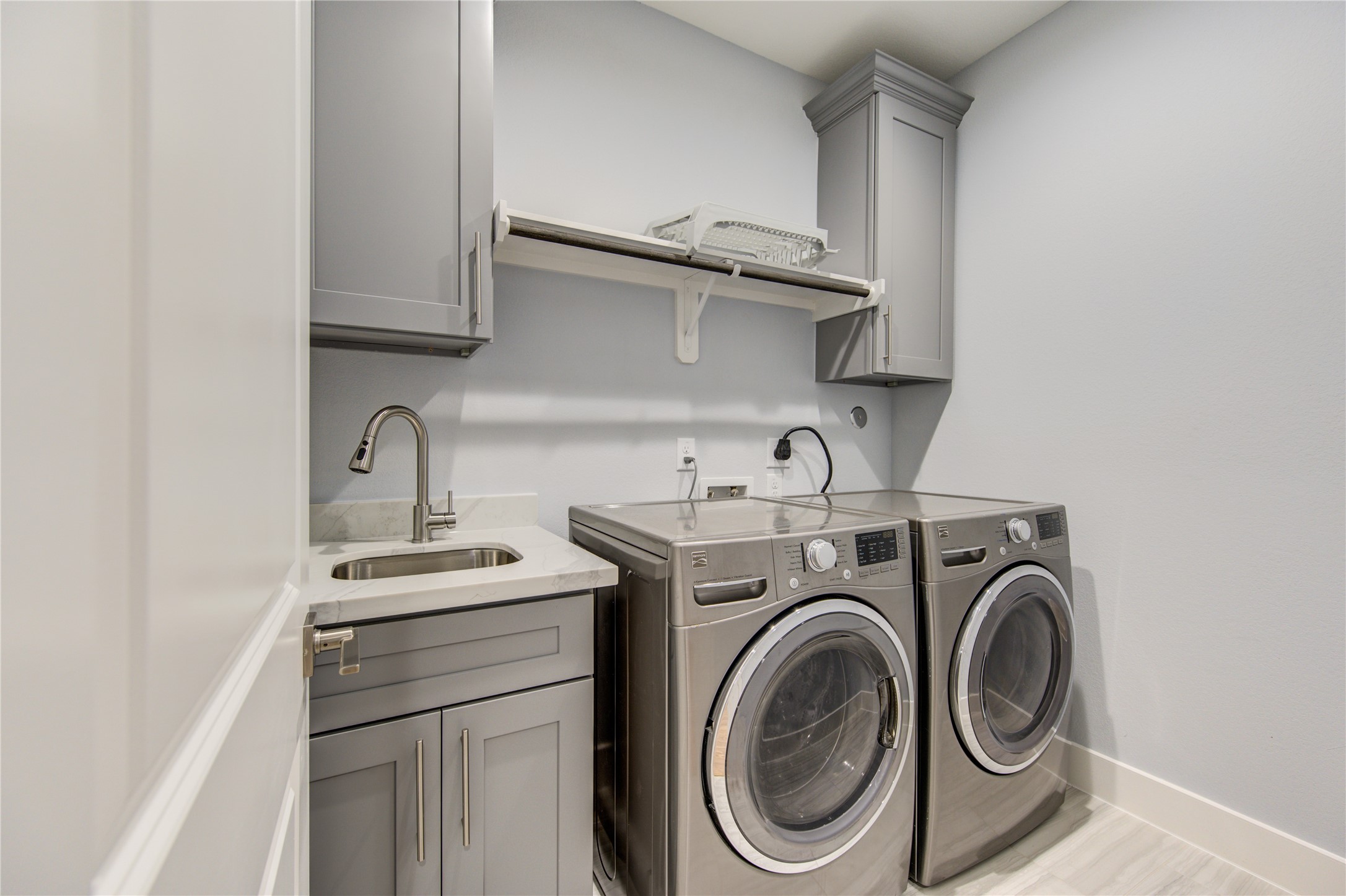 10021 Alfred Lane B Property Photo 35