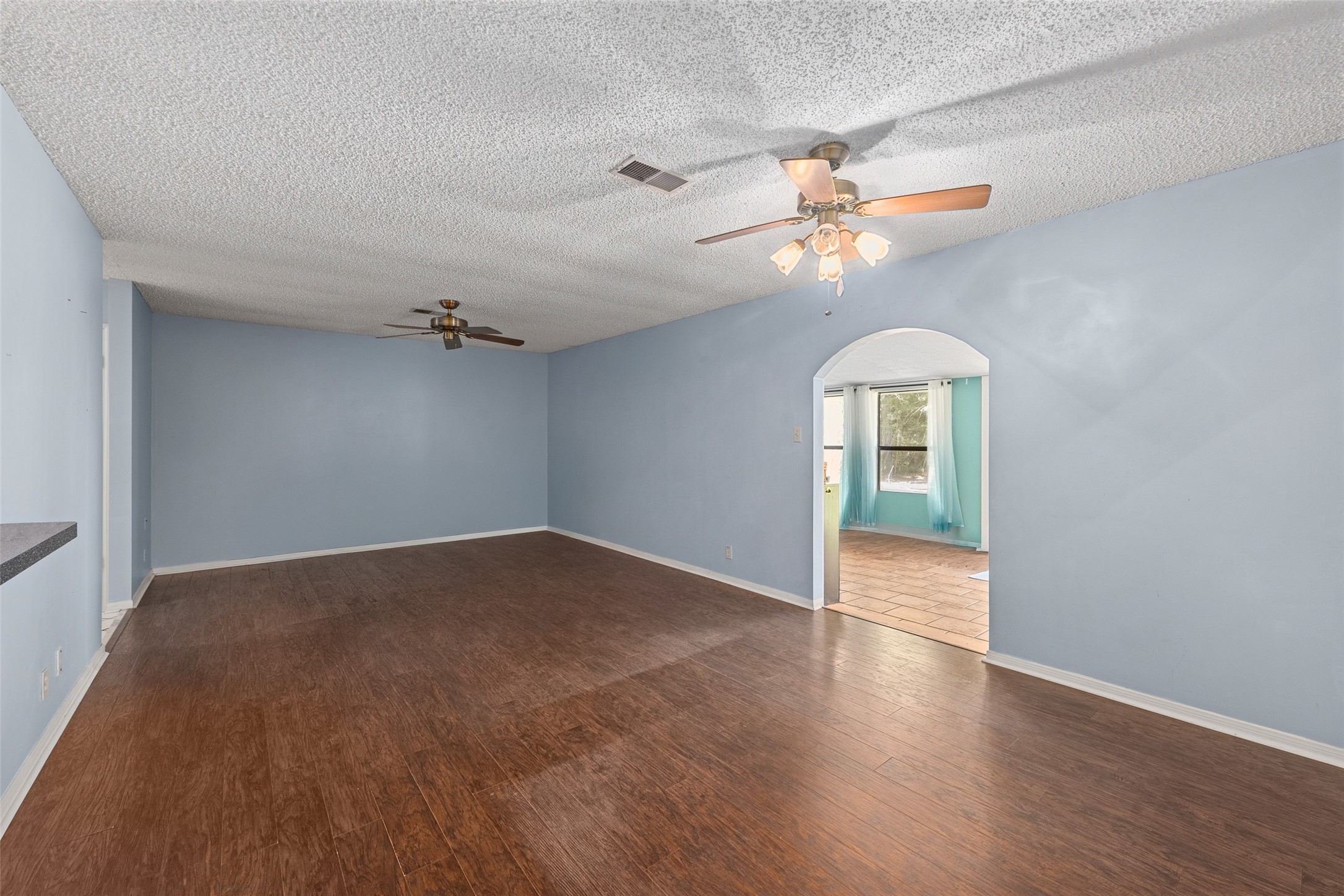 37 Spreading Oak Property Photo 27