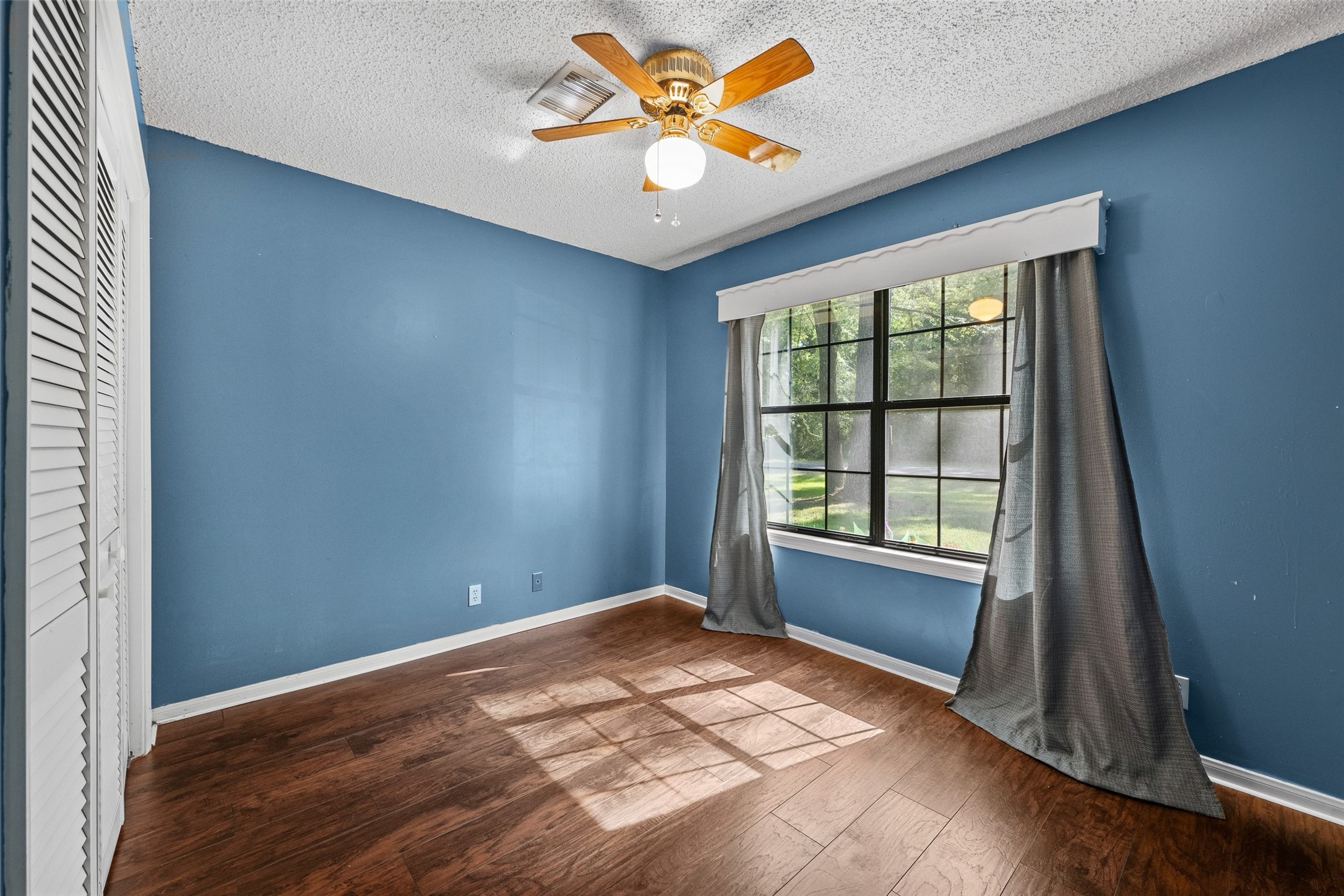 37 Spreading Oak Property Photo 40