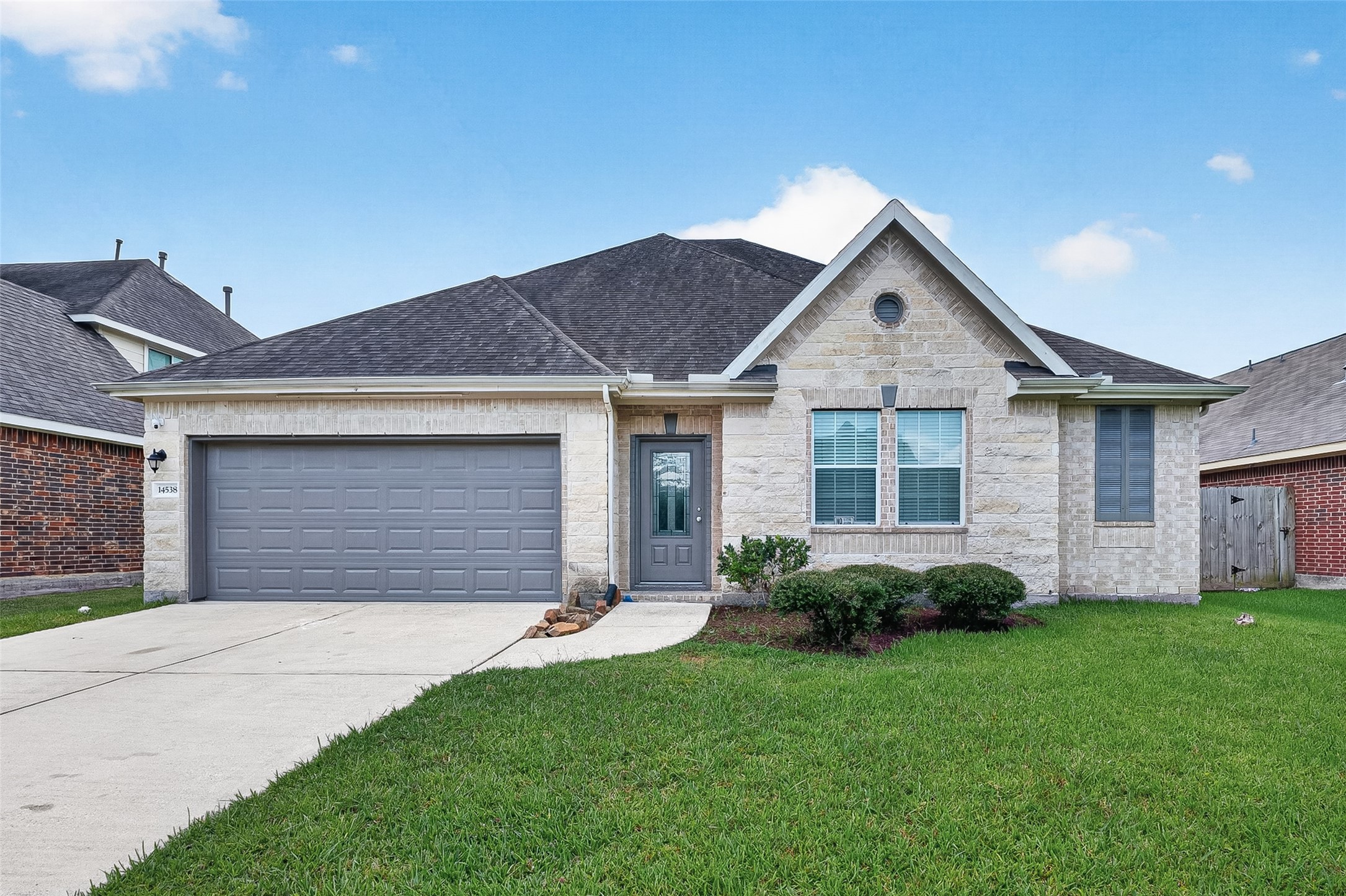 14538 Burleson Bend Drive Property Photo 1