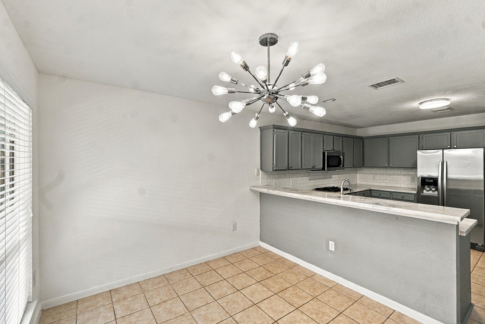 4001 Hazelwood Drive Property Photo 17