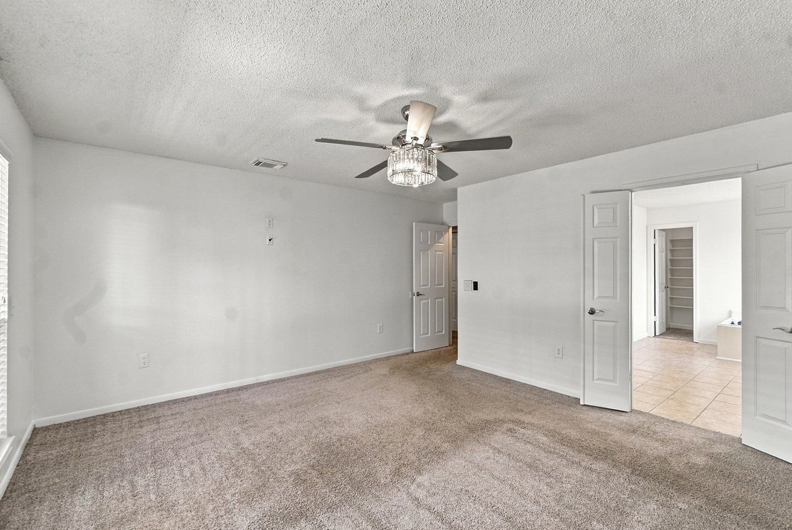 4001 Hazelwood Drive Property Photo 19
