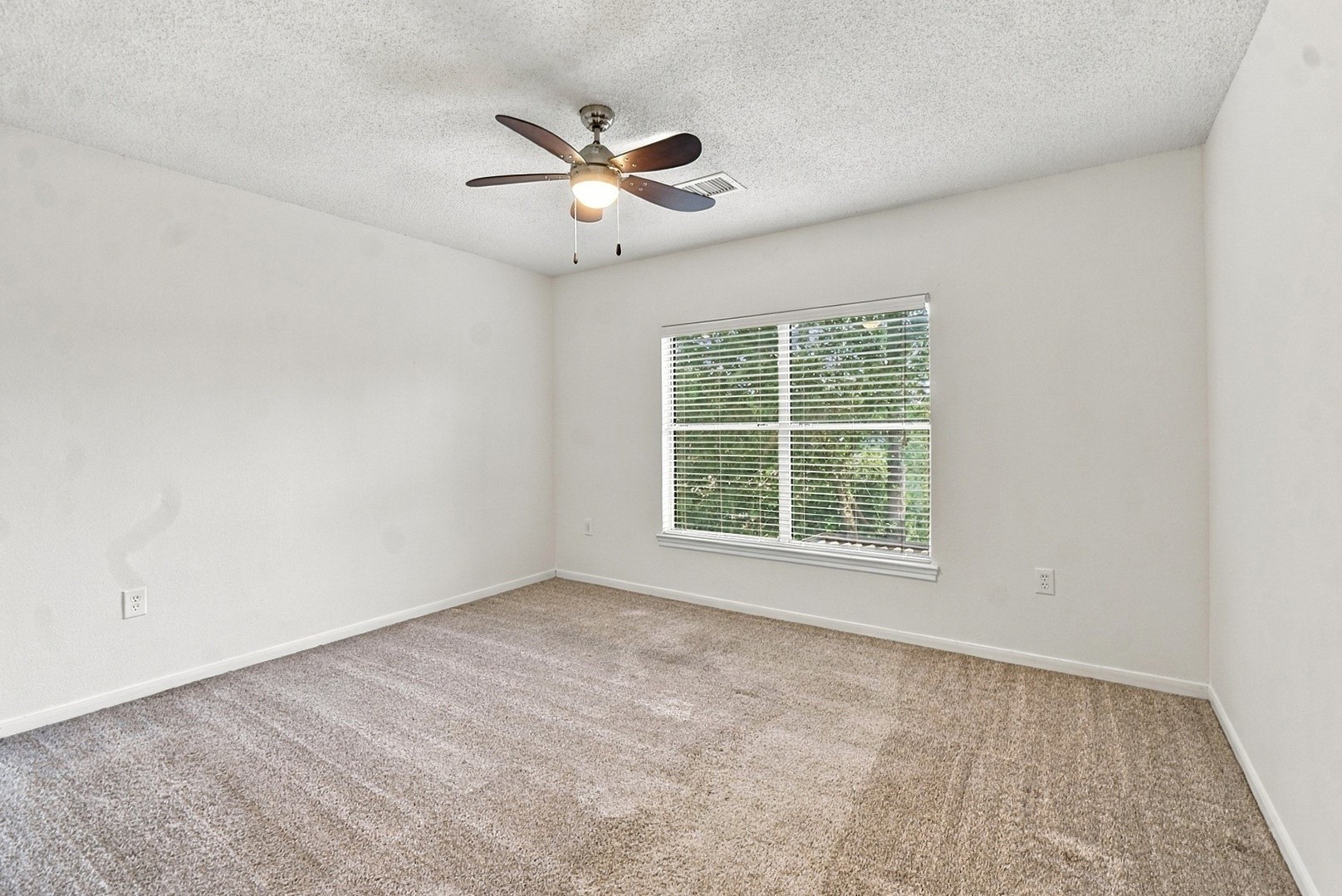 4001 Hazelwood Drive Property Photo 31