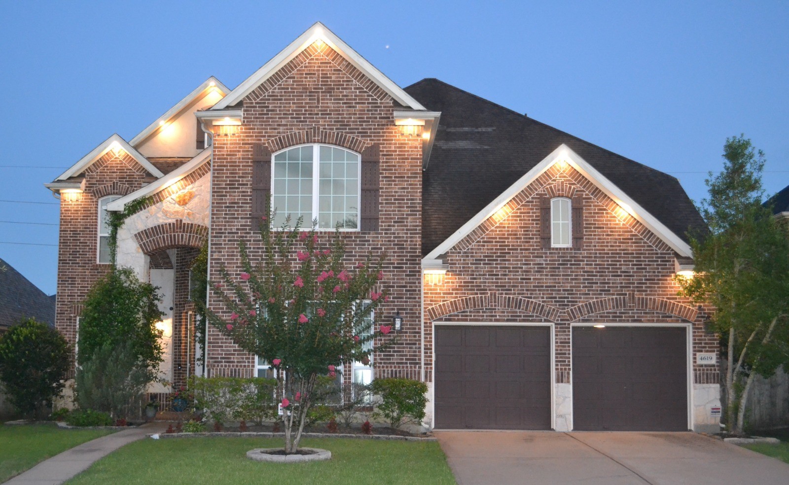 4619 Rockton Hills Lane Property Photo 2
