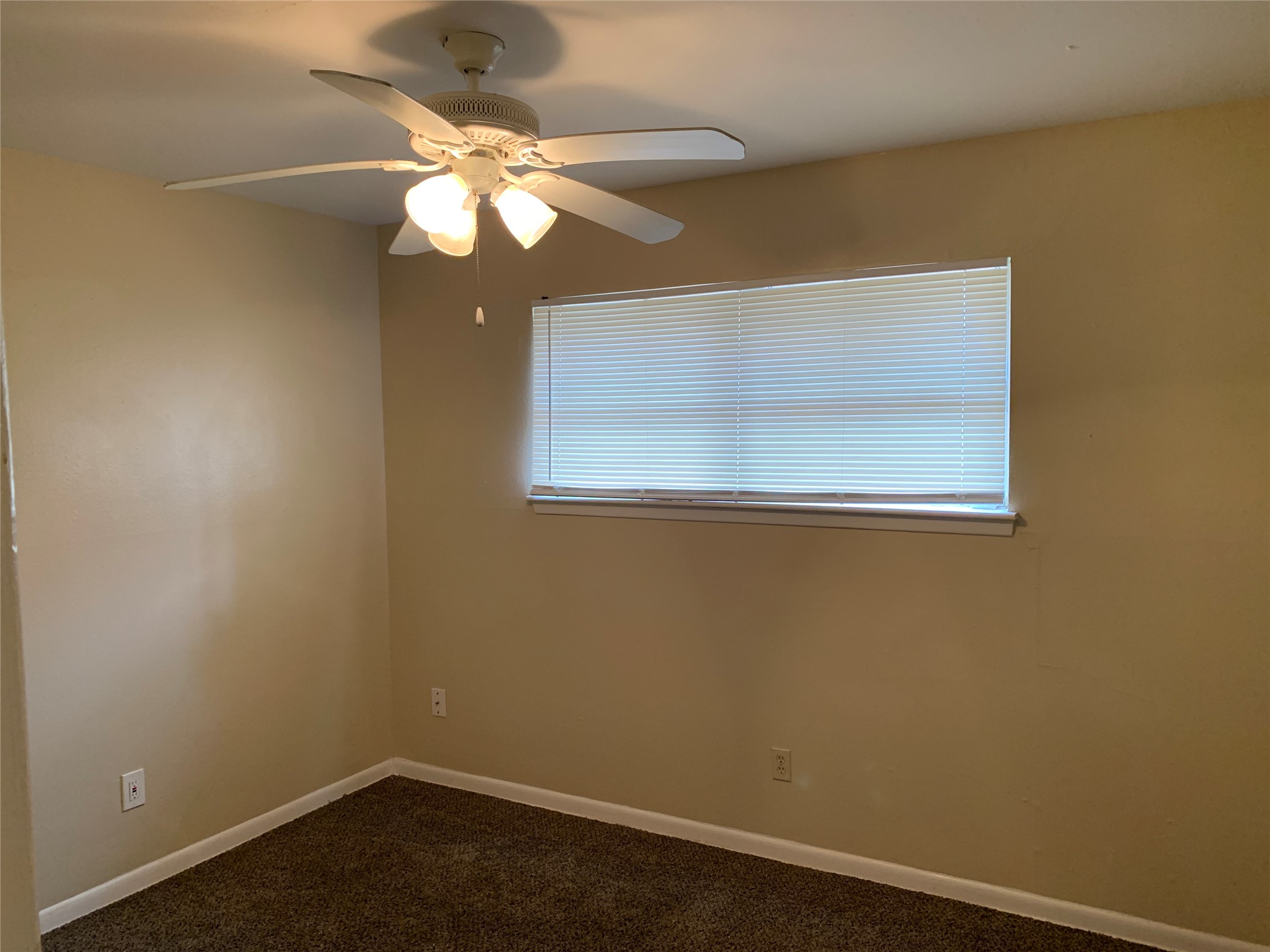 5323 Darlinghurst Drive Property Photo 7