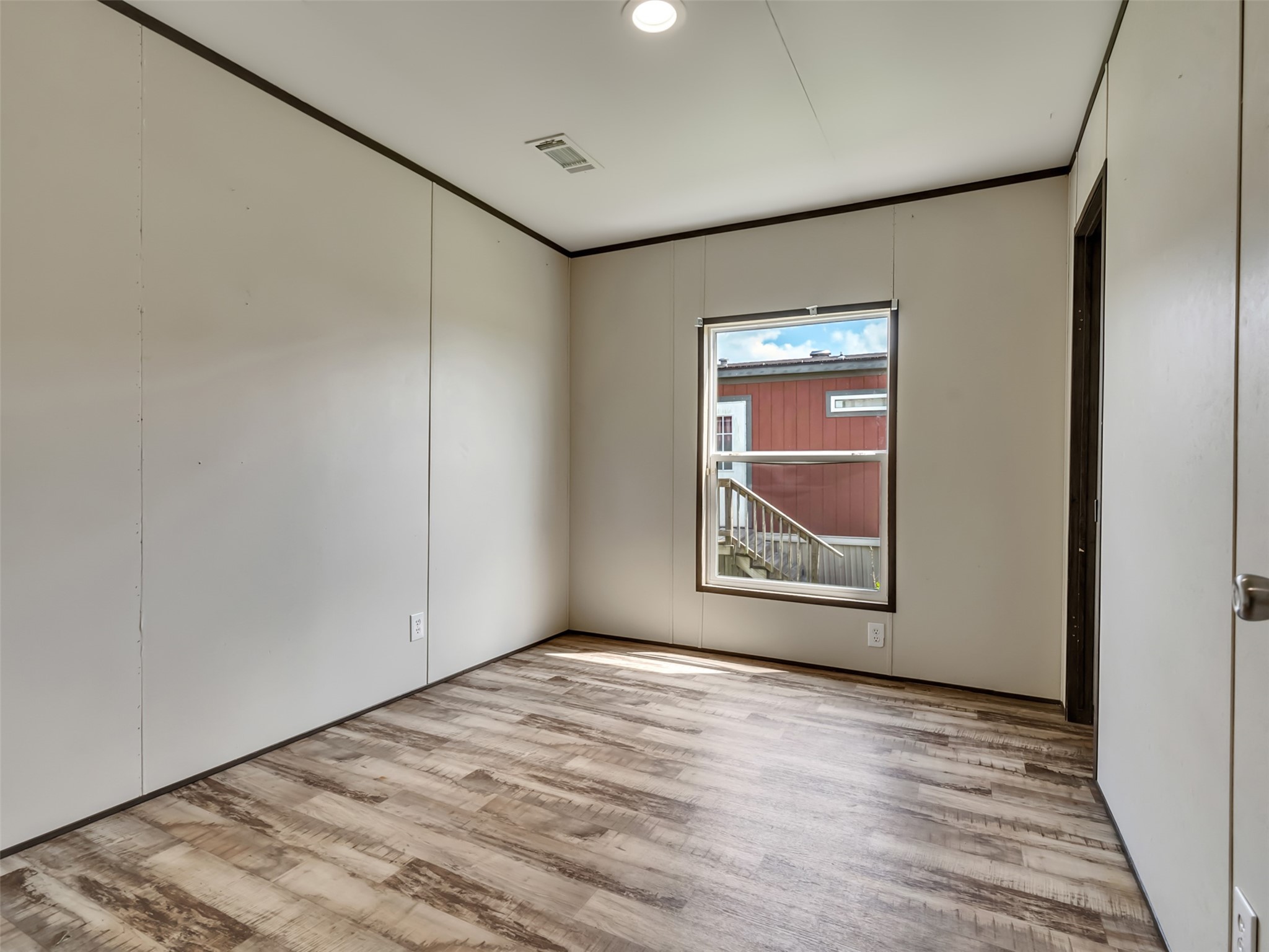8802 Los Robles Avenue Property Photo 20