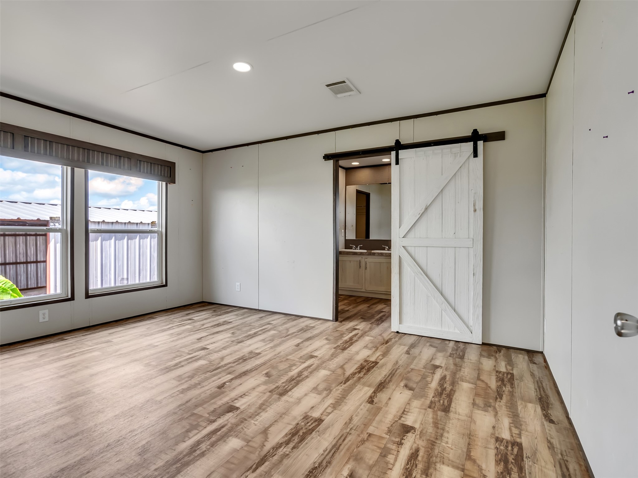8802 Los Robles Avenue Property Photo 31