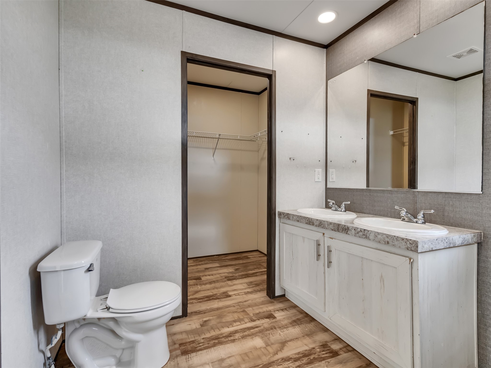 8802 Los Robles Avenue Property Photo 35