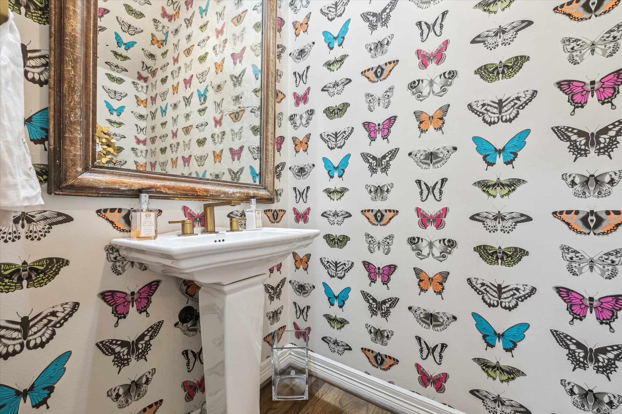 130 Park Laureate Property Photo 18