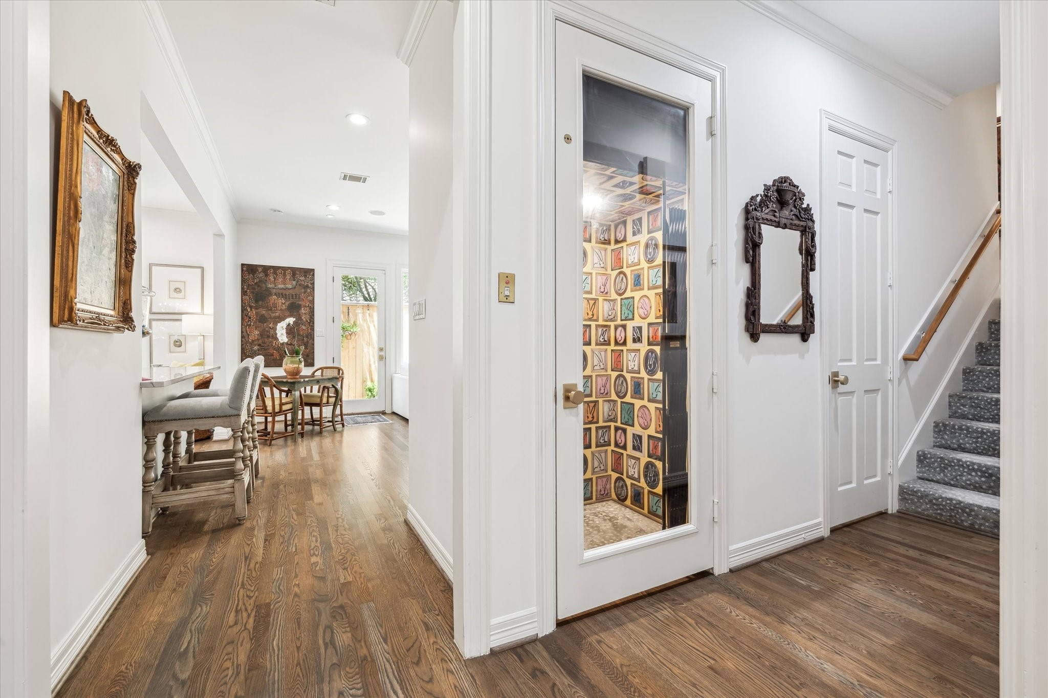 130 Park Laureate Property Photo 19