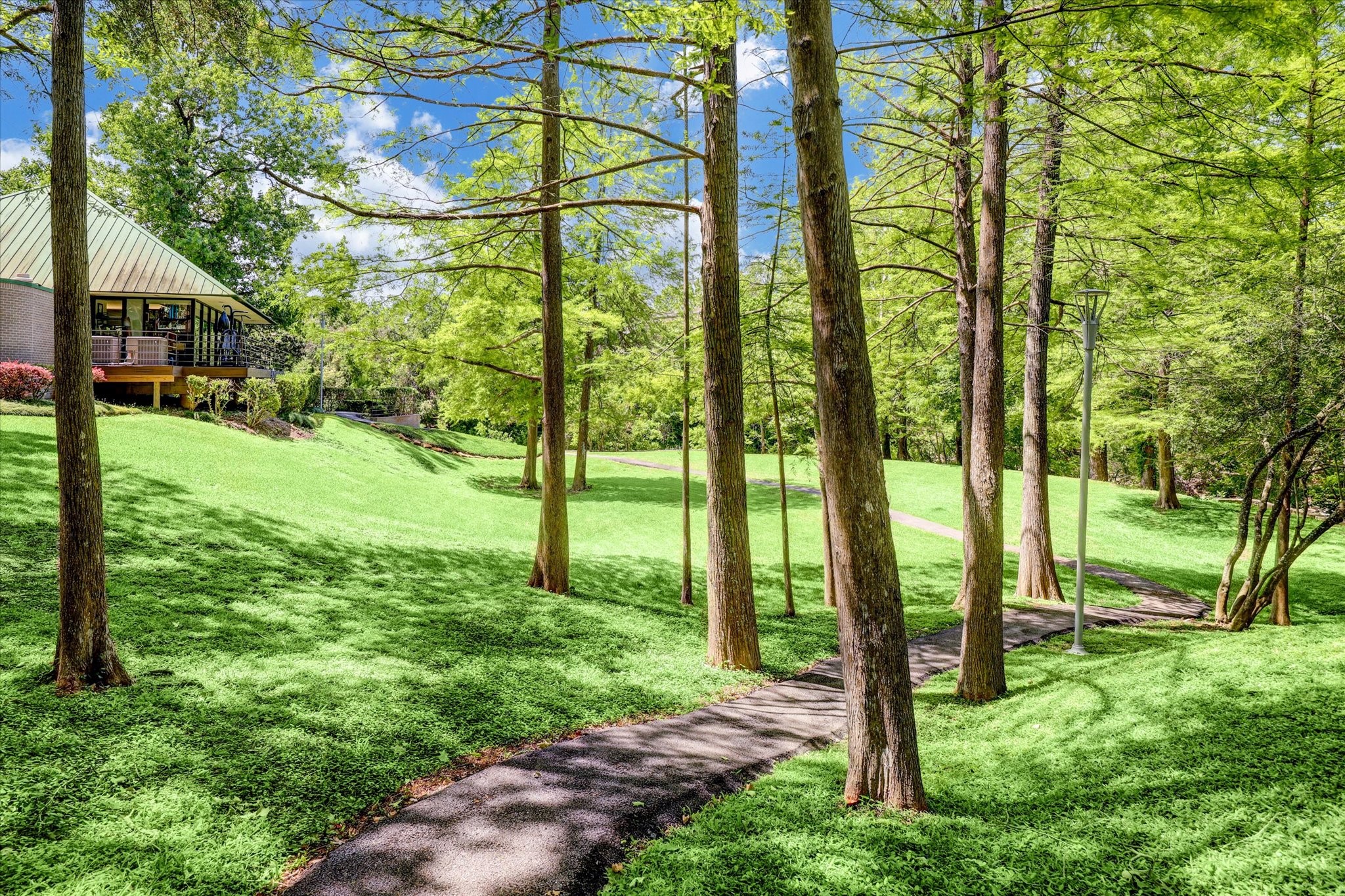 130 Park Laureate Property Photo 30