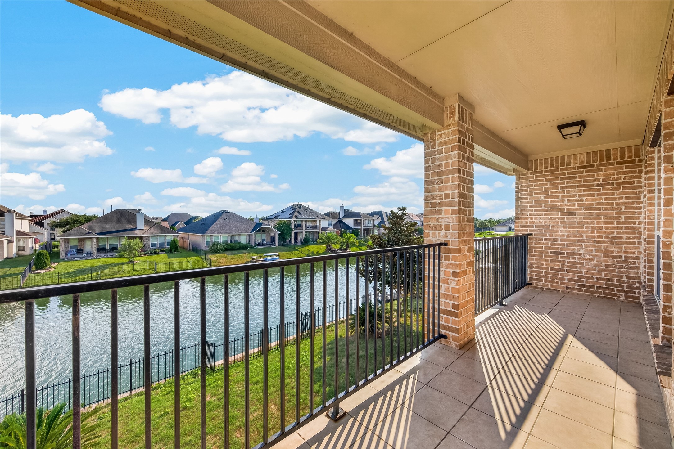 18103 Blues Point Drive Property Photo 1