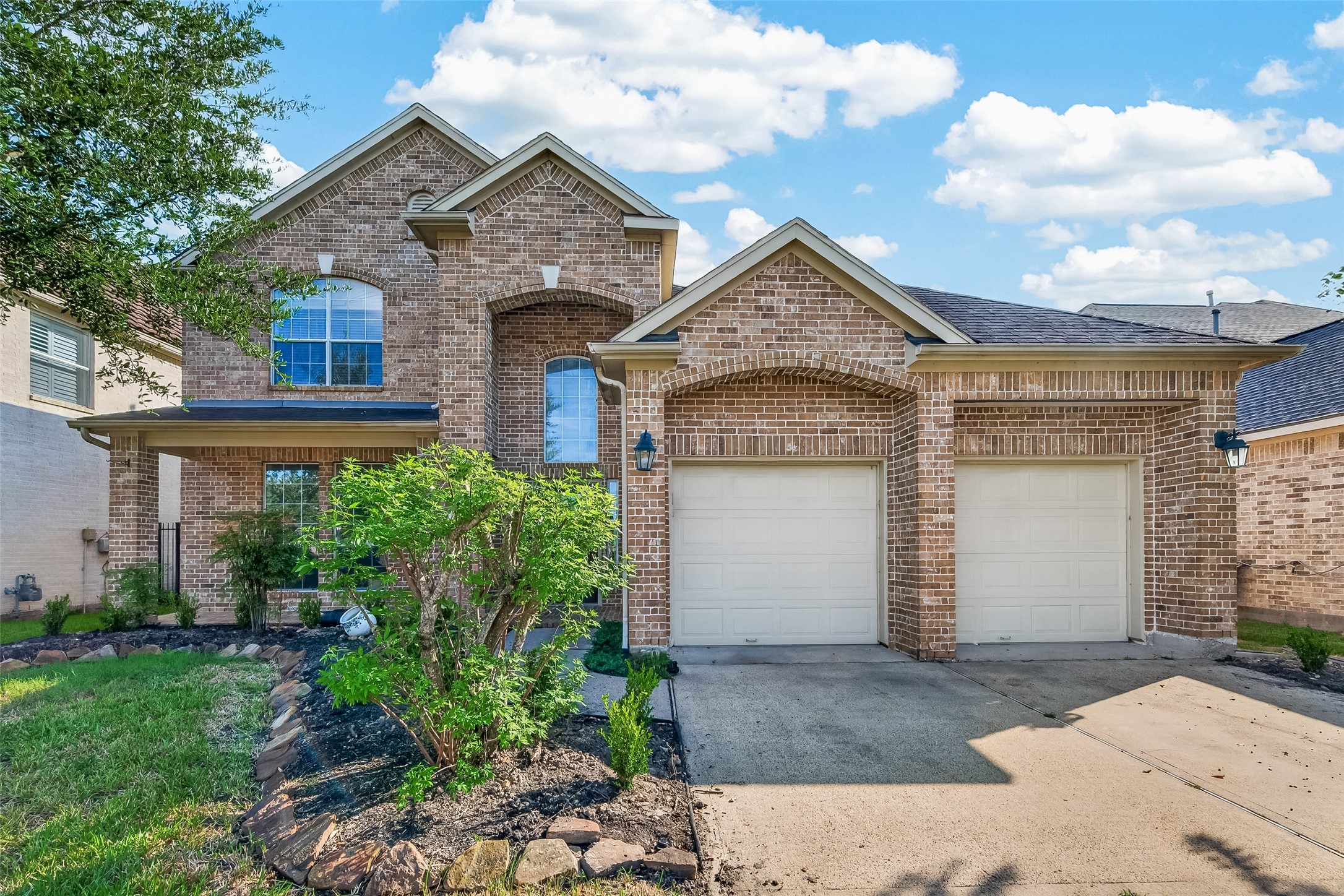 18103 Blues Point Drive Property Photo 2