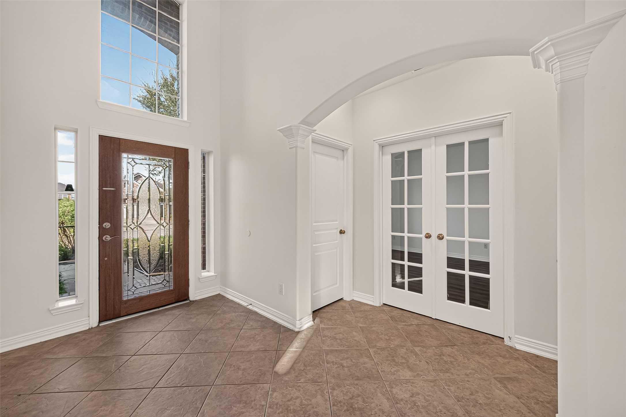 18103 Blues Point Drive Property Photo 6