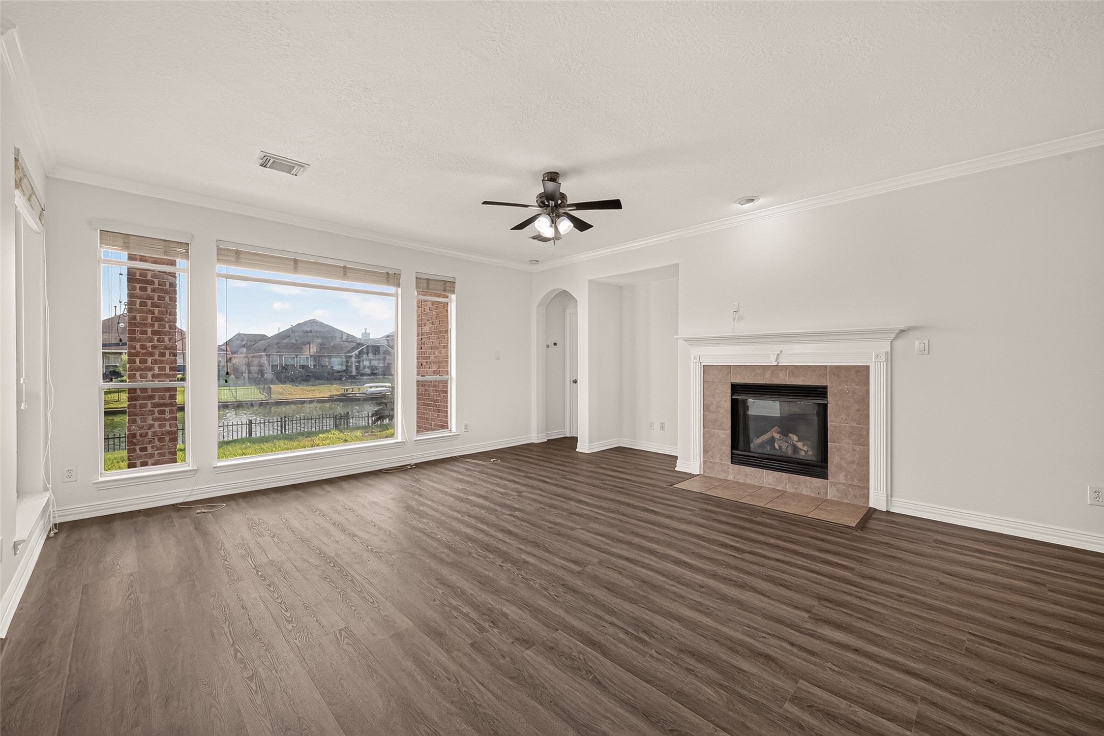 18103 Blues Point Drive Property Photo 12