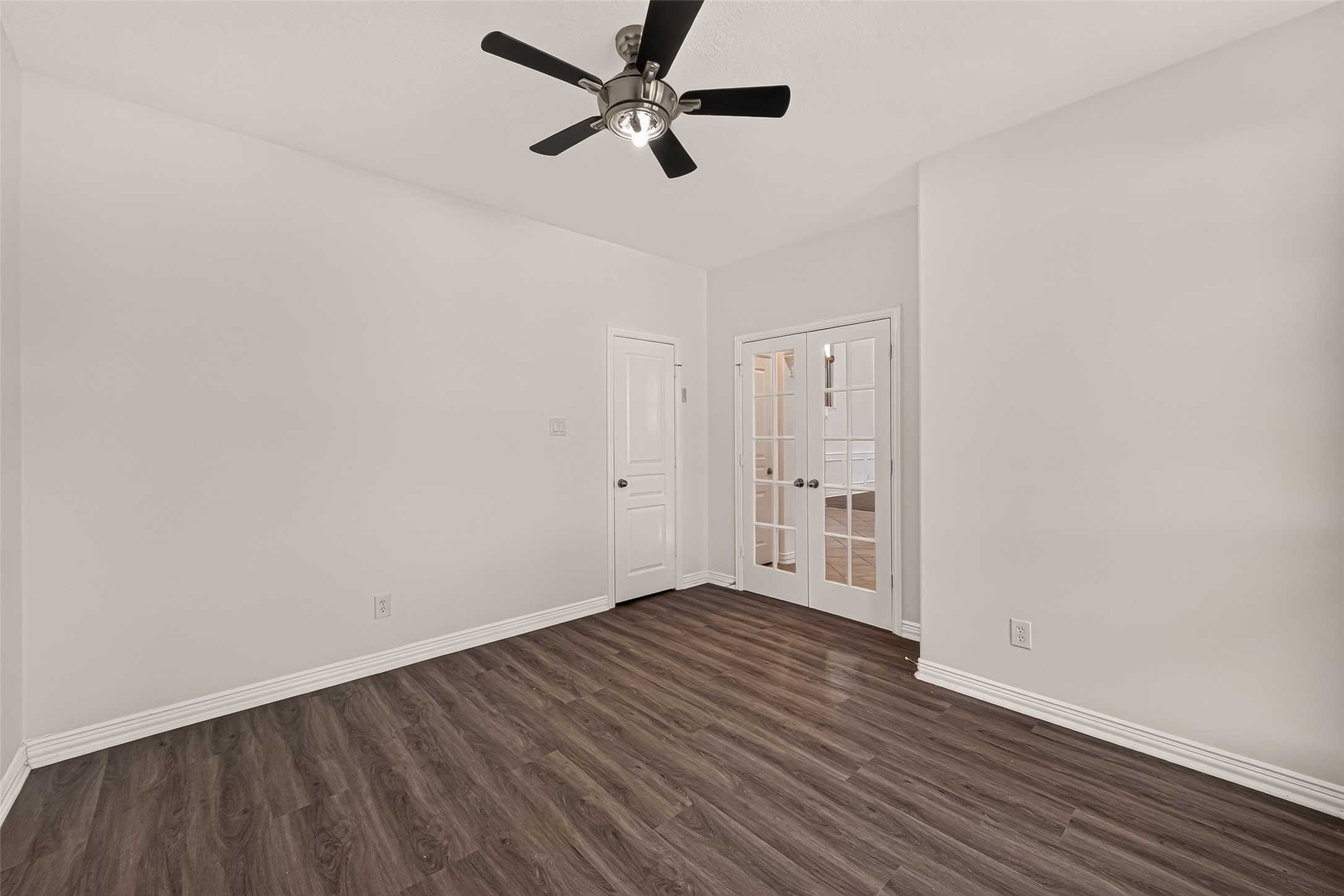 18103 Blues Point Drive Property Photo 41