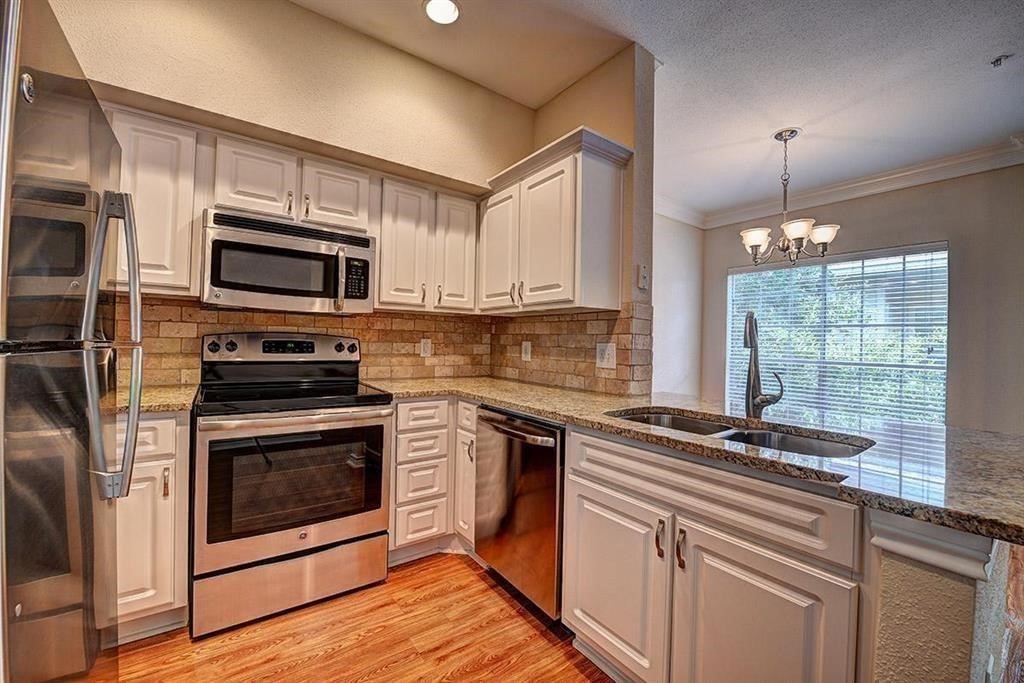 1919 Post Oak Park Drive 5103 Property Photo 1