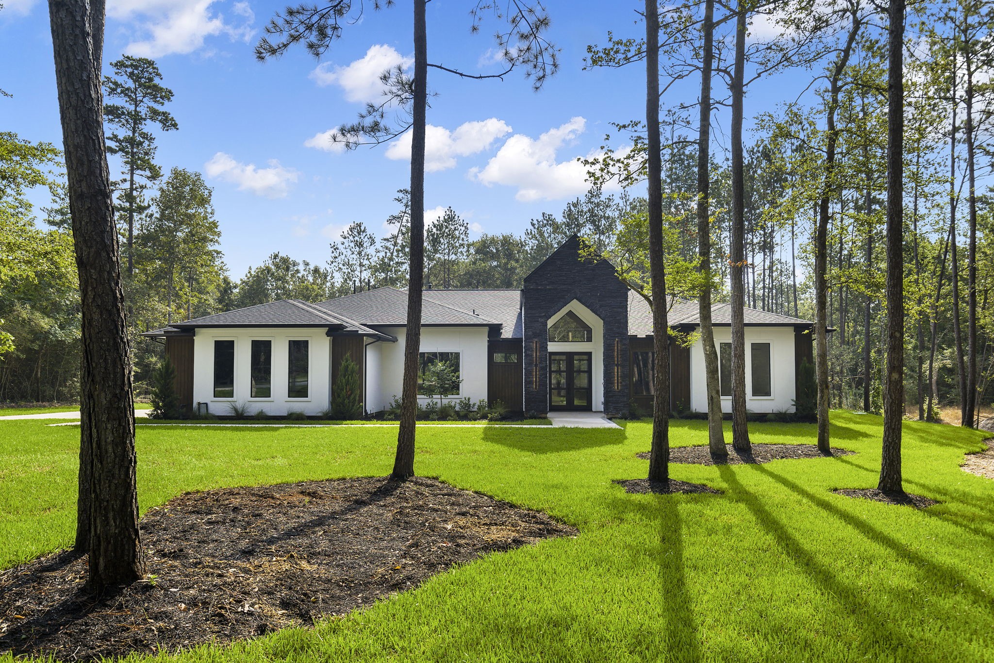 15868 Wooded Trail Way Property Photo