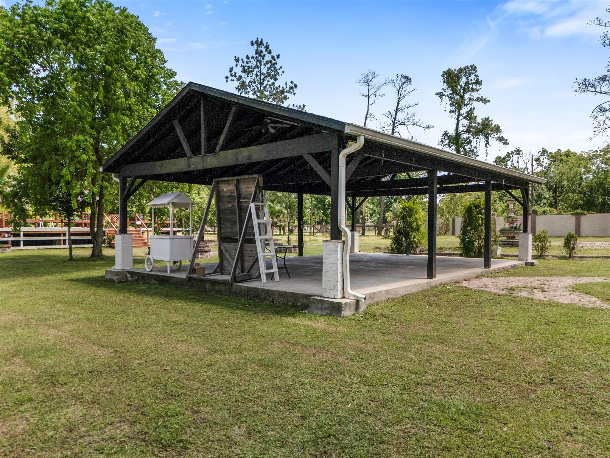 1302 Cherry Ln Property Photo 29