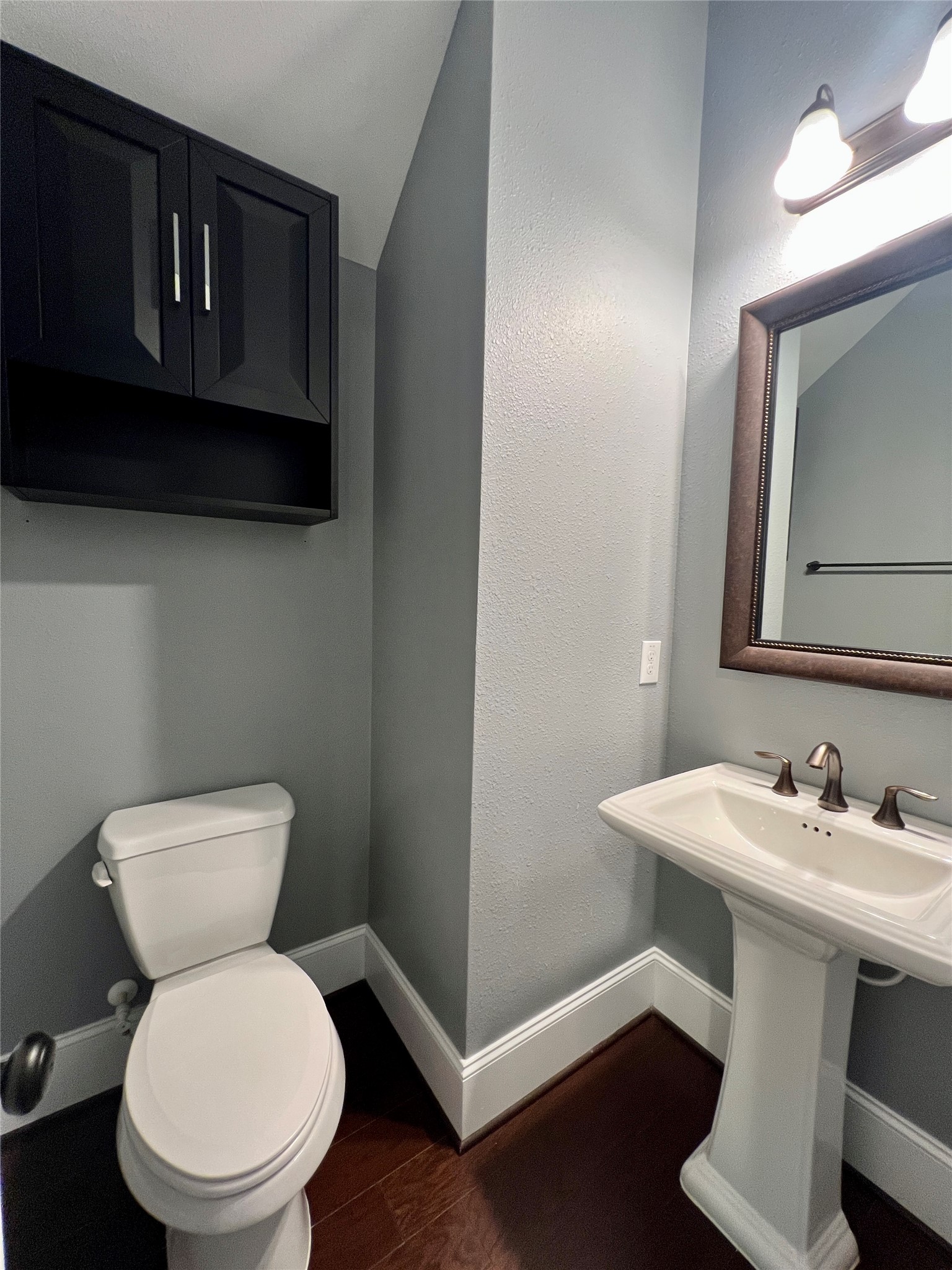 8832 Ashbloom Lane Property Photo 11