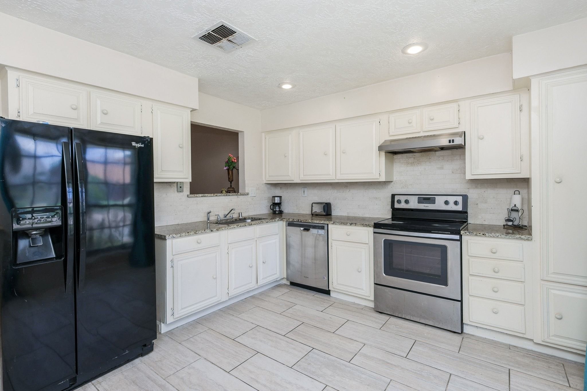 7423 Towerview Ln Property Photo 11